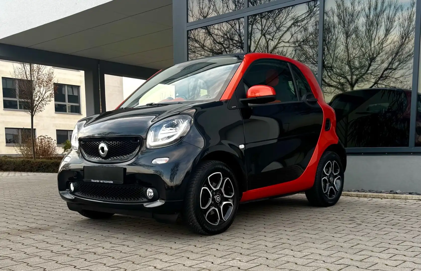 smart forTwo Coupe*17.000KM!*AUTOMATIK*PANO*SHZ*KLIMA* Schwarz - 1