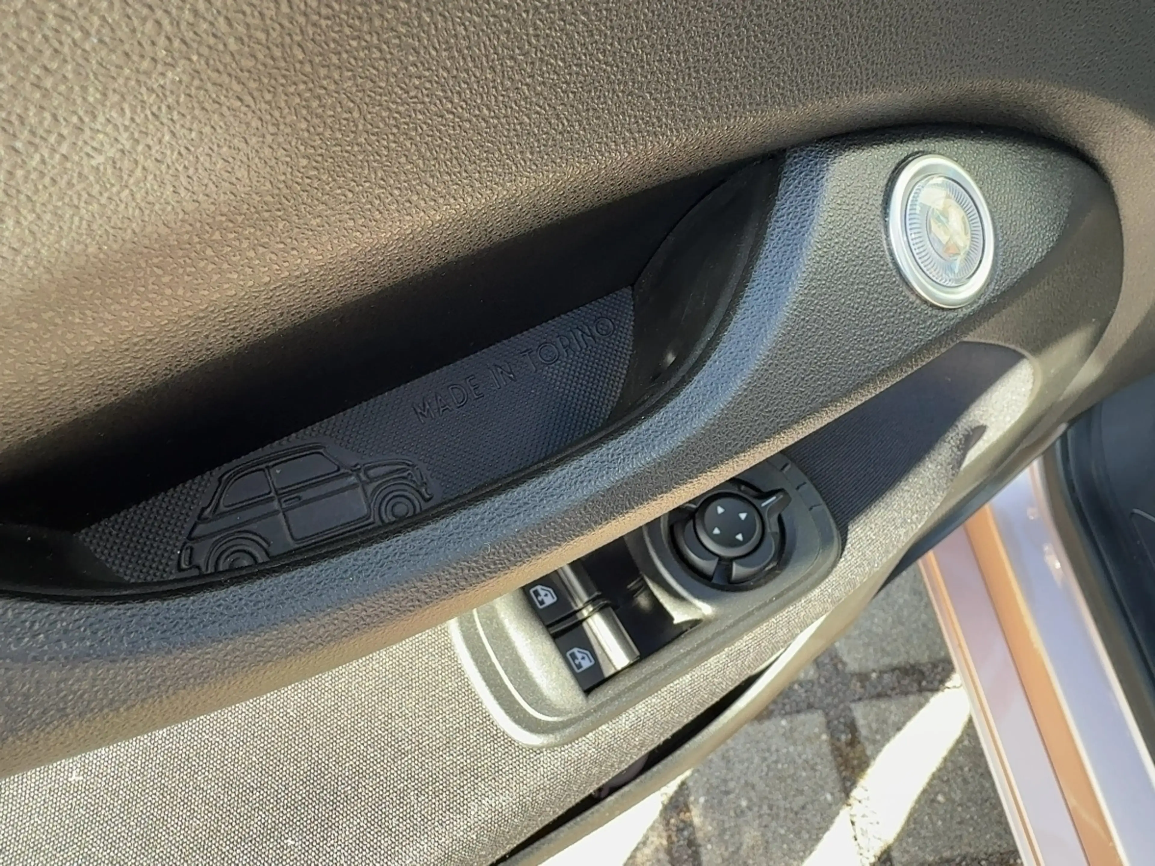 Fiat 500e Elektro 42 kWh  Klimaautomatik*Carplay — photo 13