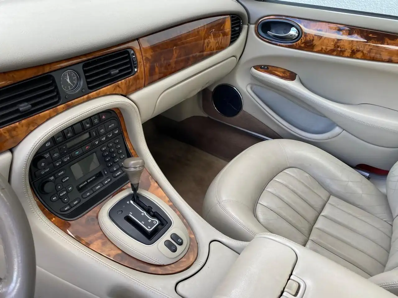 Jaguar XJ 4.0 Sovereign# SEHR GEPFLEGT#, foto 11