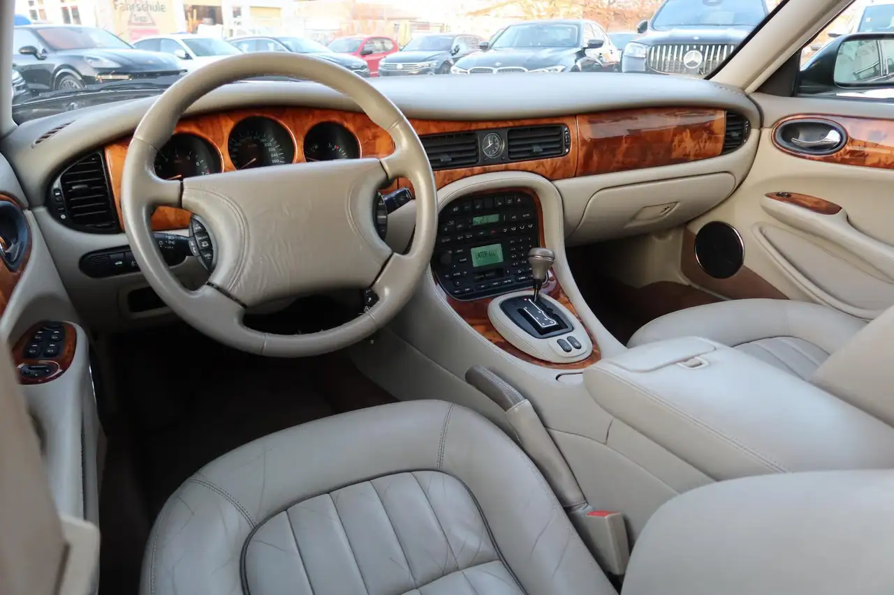 Jaguar XJ 4.0 Sovereign# SEHR GEPFLEGT#, foto 10