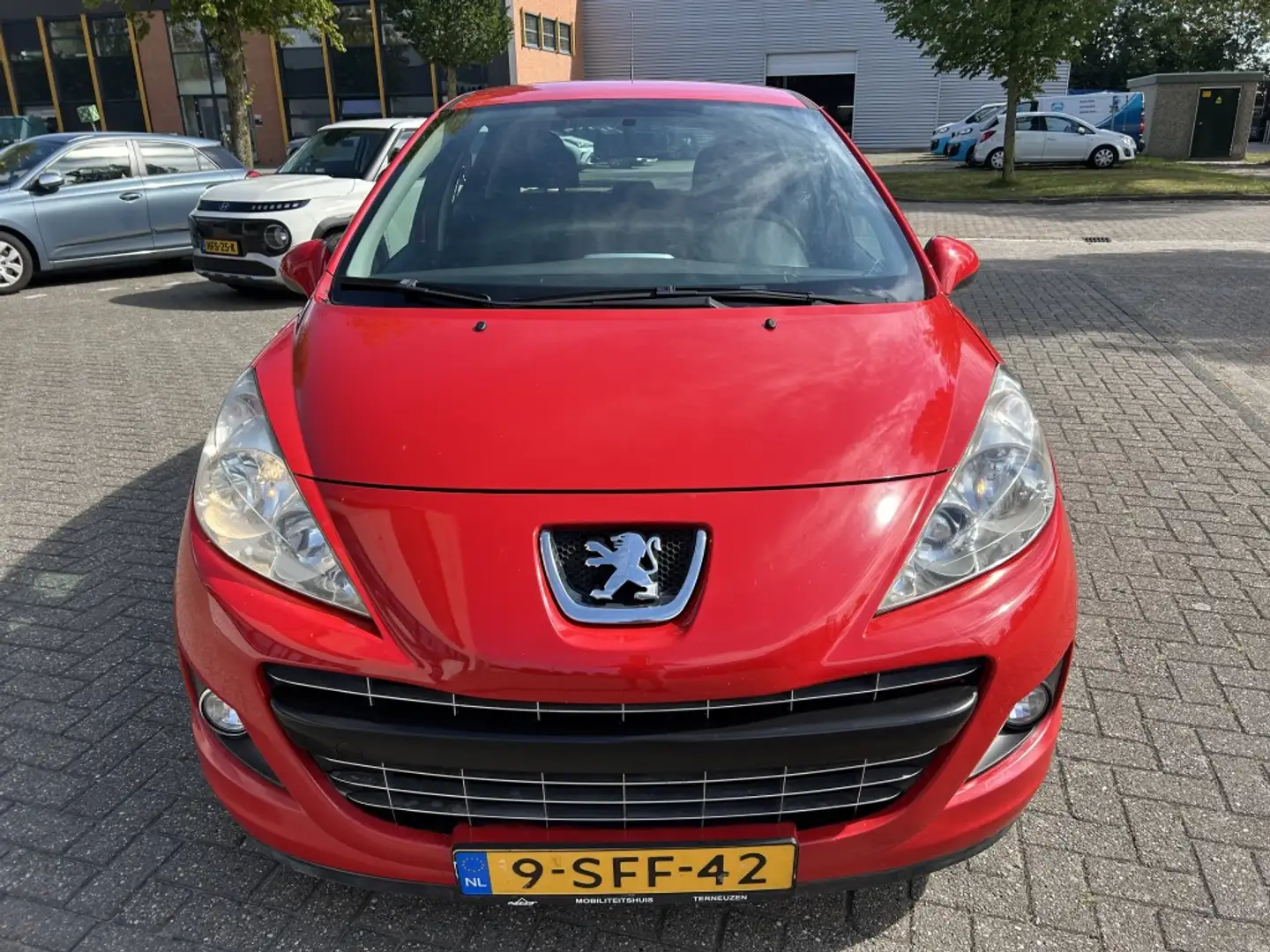 Peugeot 207 1.4 VTi Urban Move 95PK 5-DRS AIRCO LMV. Rood - 2