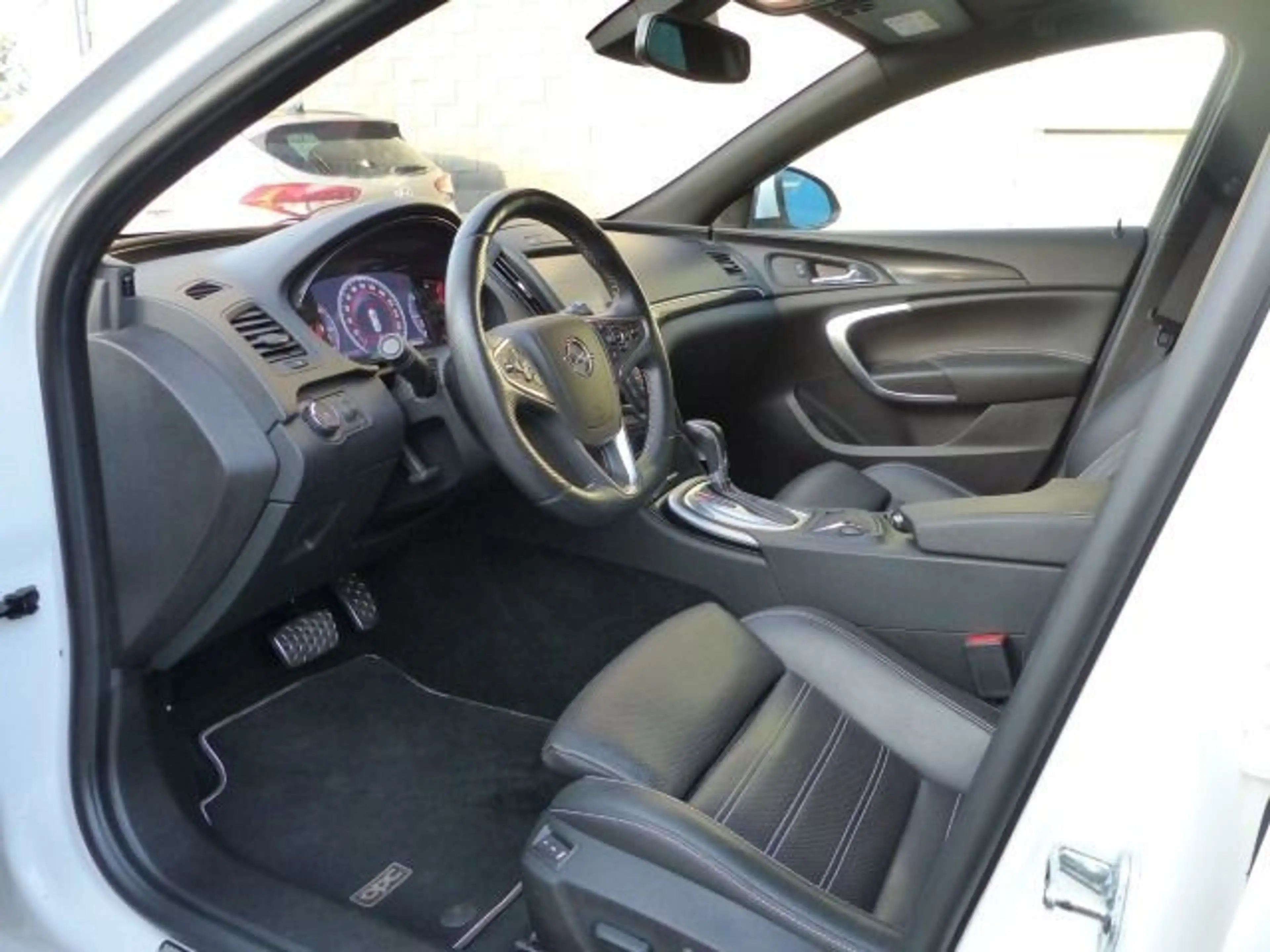 Opel Insignia INSIGNIA .A-SPORTS.TOURER.OPC.4x4.KAMERA.NAVI.KL — photo 13