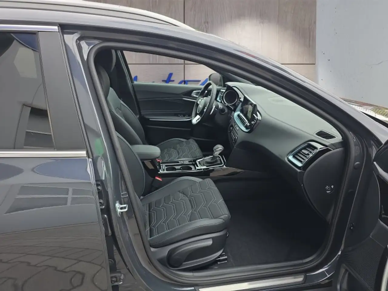 Kia X Ceed 1.6 T-GDI 150PS DCT7 18*Alu/ACC/LED/Navi/Keyless, миниатюра 16