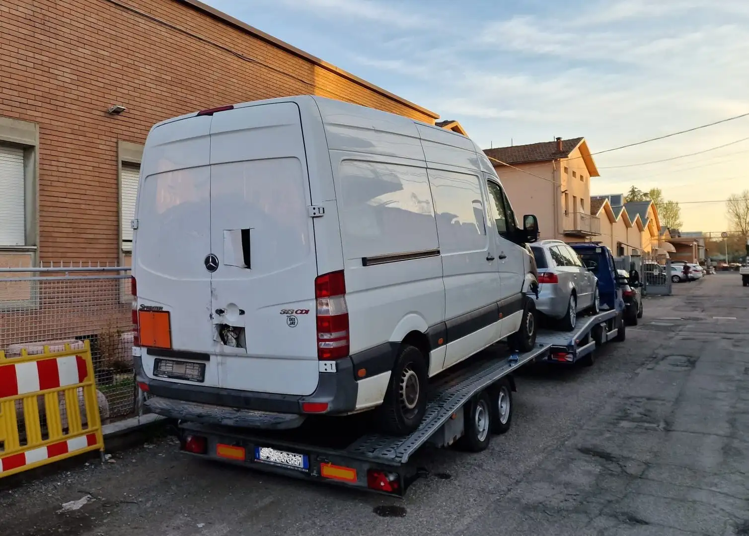 Mercedes-Benz Sprinter bruciato parte anteriore Bianco - 2