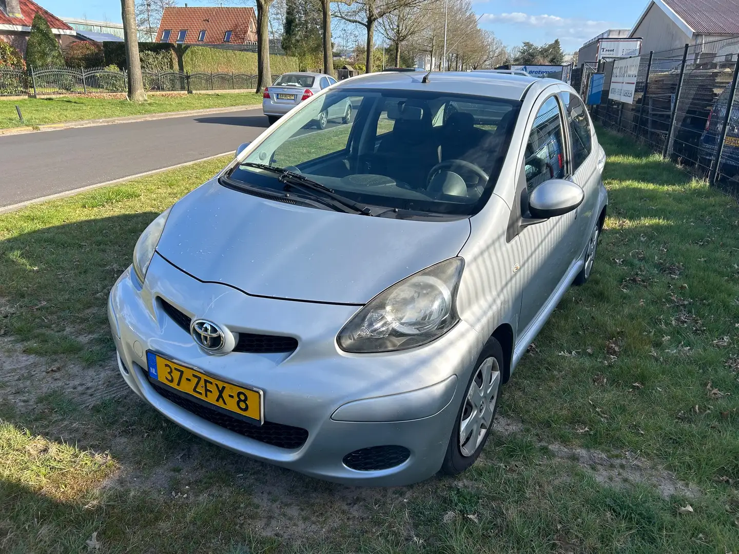 Toyota Aygo Aygo 1.0-12V Comfort Zilver - 1