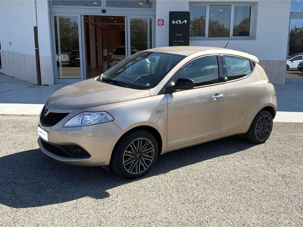 Lancia Ypsilon 5 Porte 1.2 Ecochic Gold