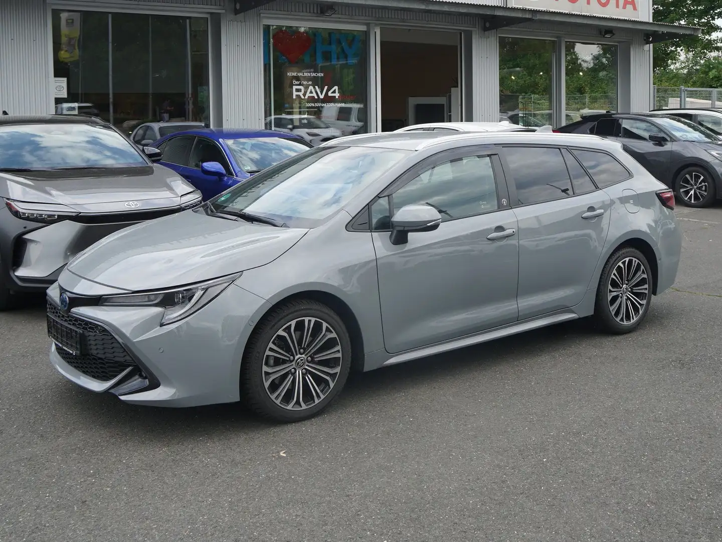 Toyota Corolla Hybrid Team D Gri - 1