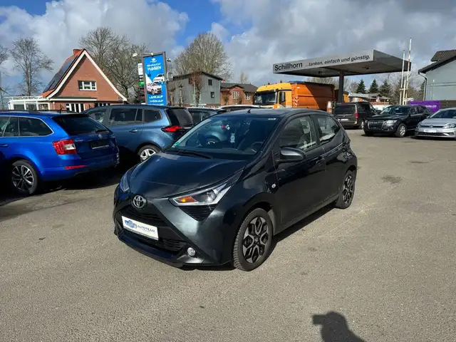 Toyota Aygo AYGO x-play club TÜV NEU/KLIMA/CARPLAY