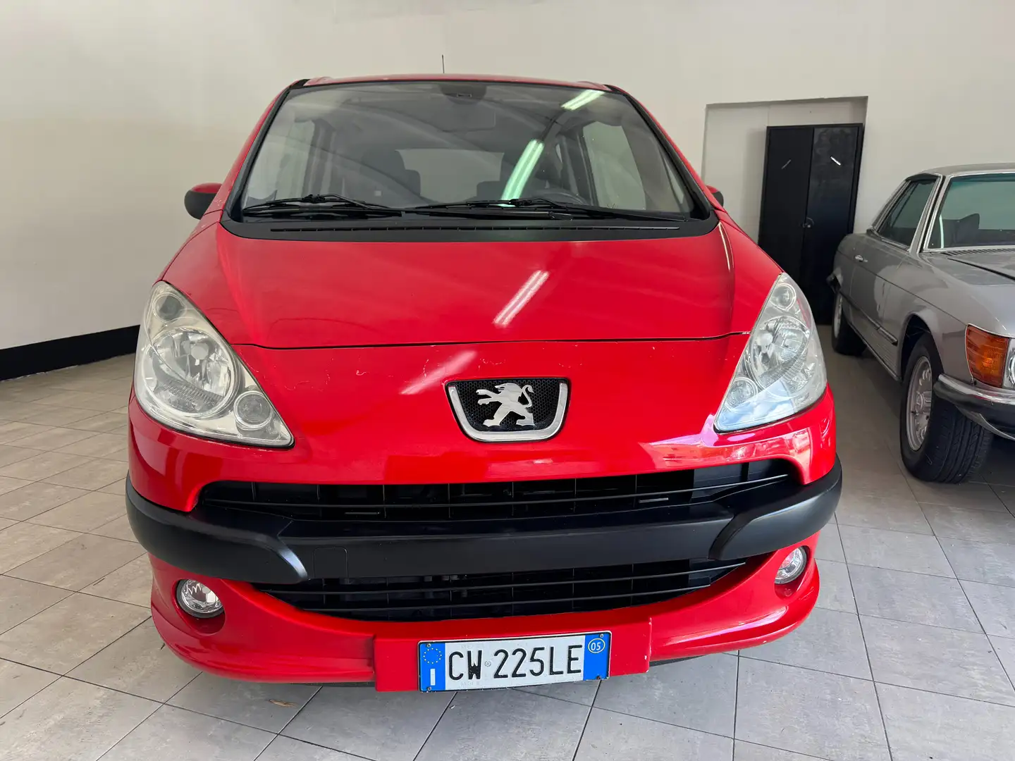 Peugeot 1007 1007 1.4 Happy Rosso - 1