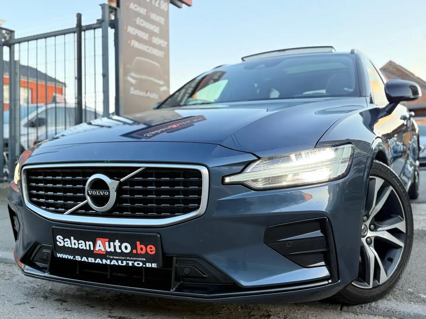 Volvo V60 V60 2.0 R-Design AUTOMATIQUE ° FULL OPTIONS !! Blau - 1