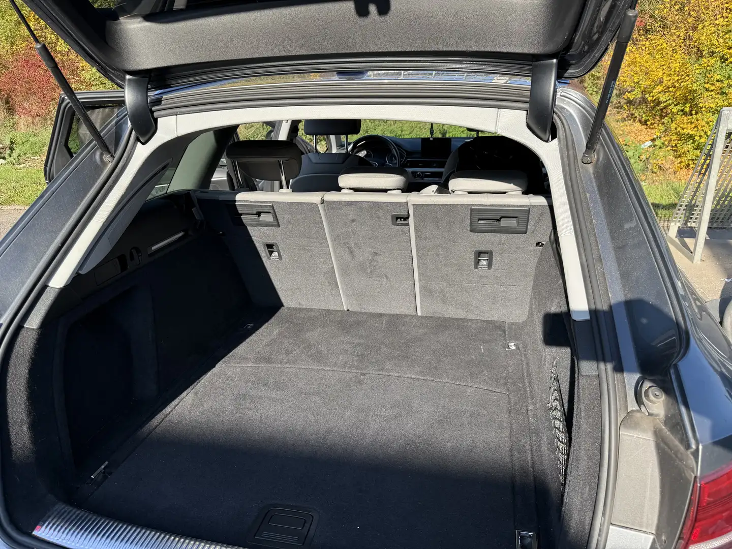 Audi A4 Avant 1.4 TFSI S tronic - 1