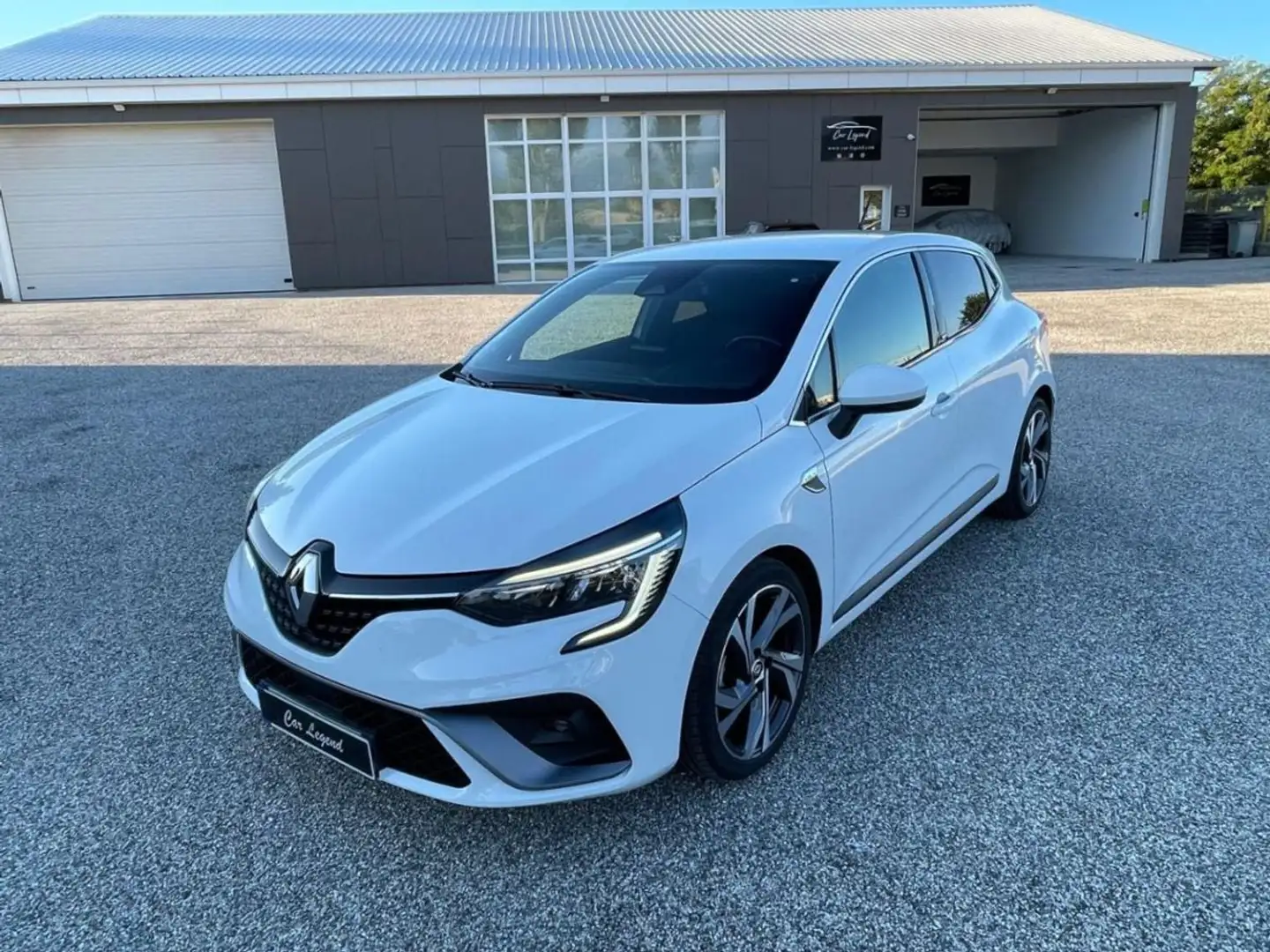 Renault Clio V Line 140 E-Tech Blanc - 1