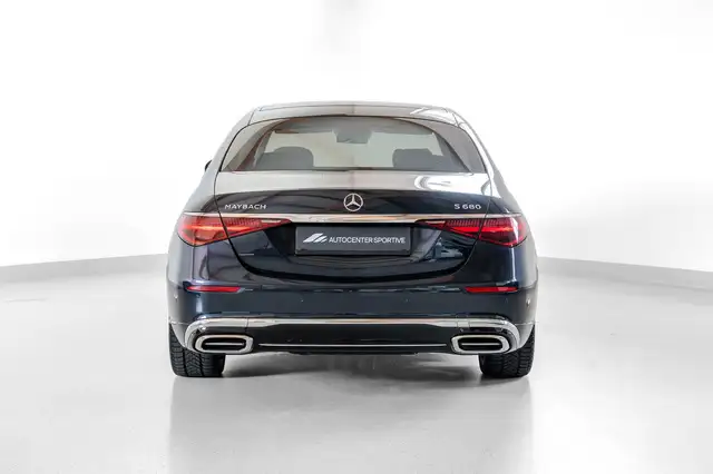 Mercedes-Benz S-Class view 5
