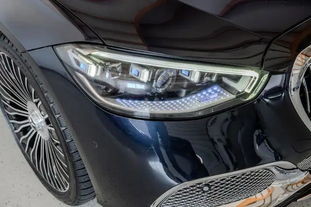 Mercedes-Benz S-Class view 10