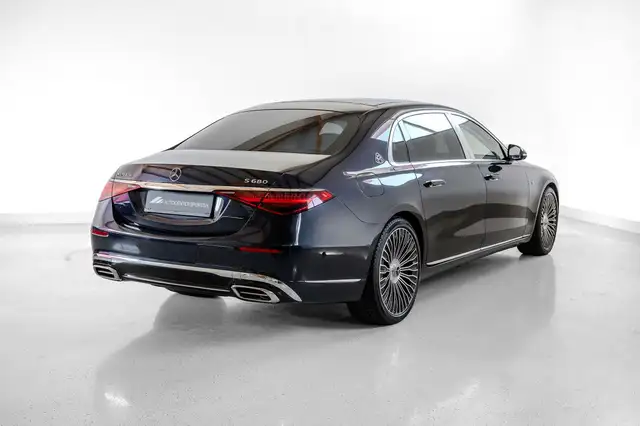 Mercedes-Benz S-Class view 6