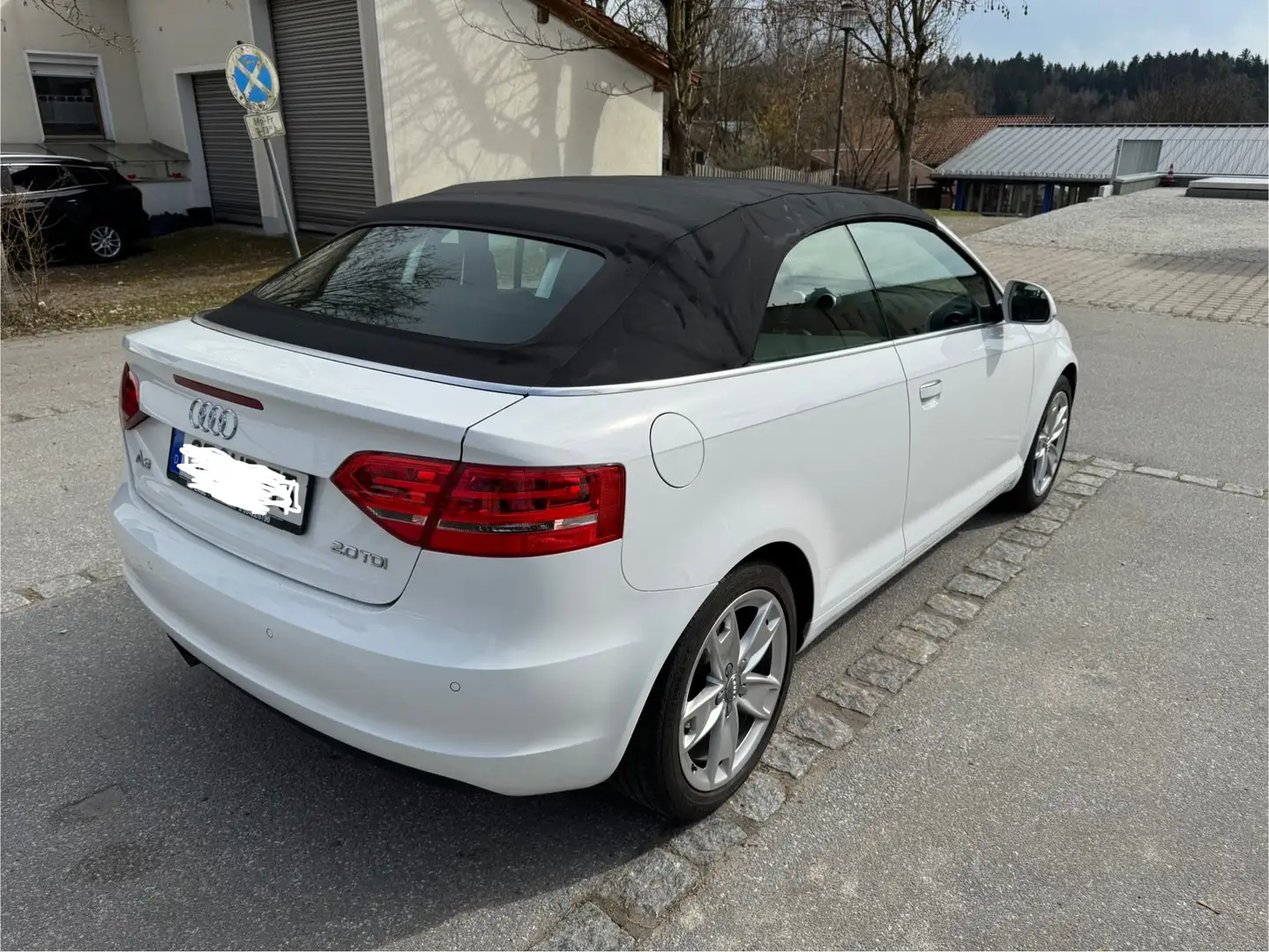 Audi A3 A3+Cabriolet+2.0+TDI+DPF+Ambition Weiß - 1