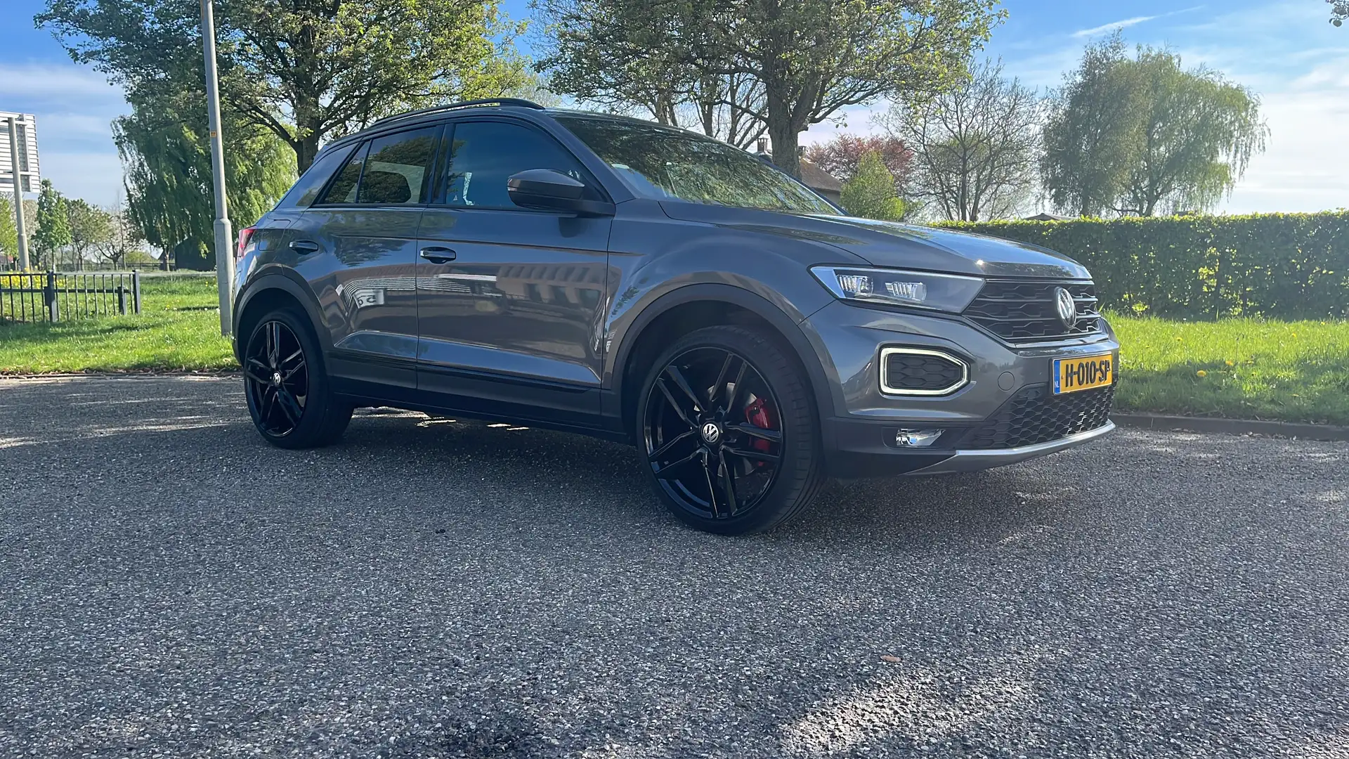 Volkswagen T-Roc 1.5 TSI Sport black style edision Gris - 2