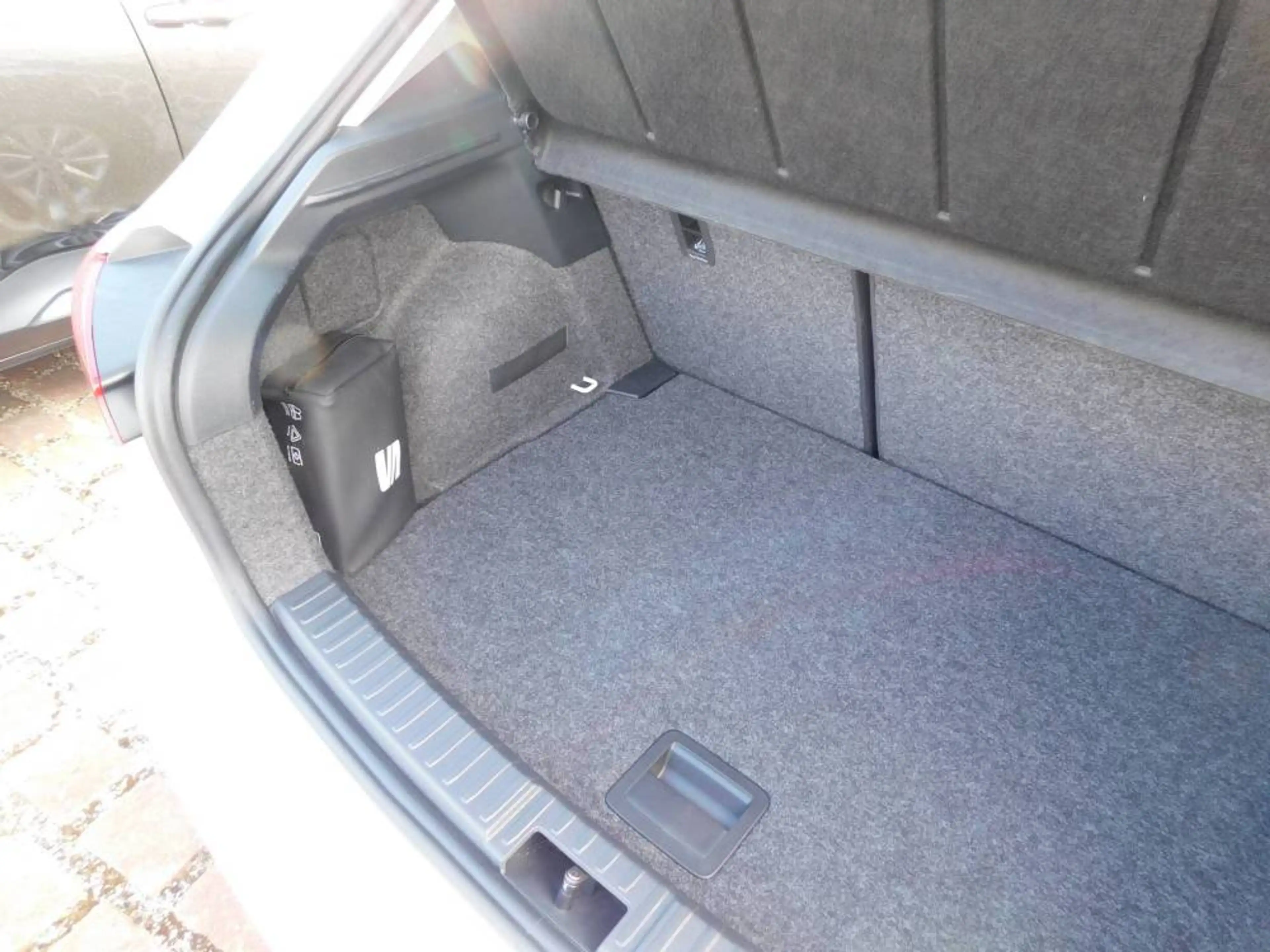 SEAT Ibiza 1.0 Style — photo 8
