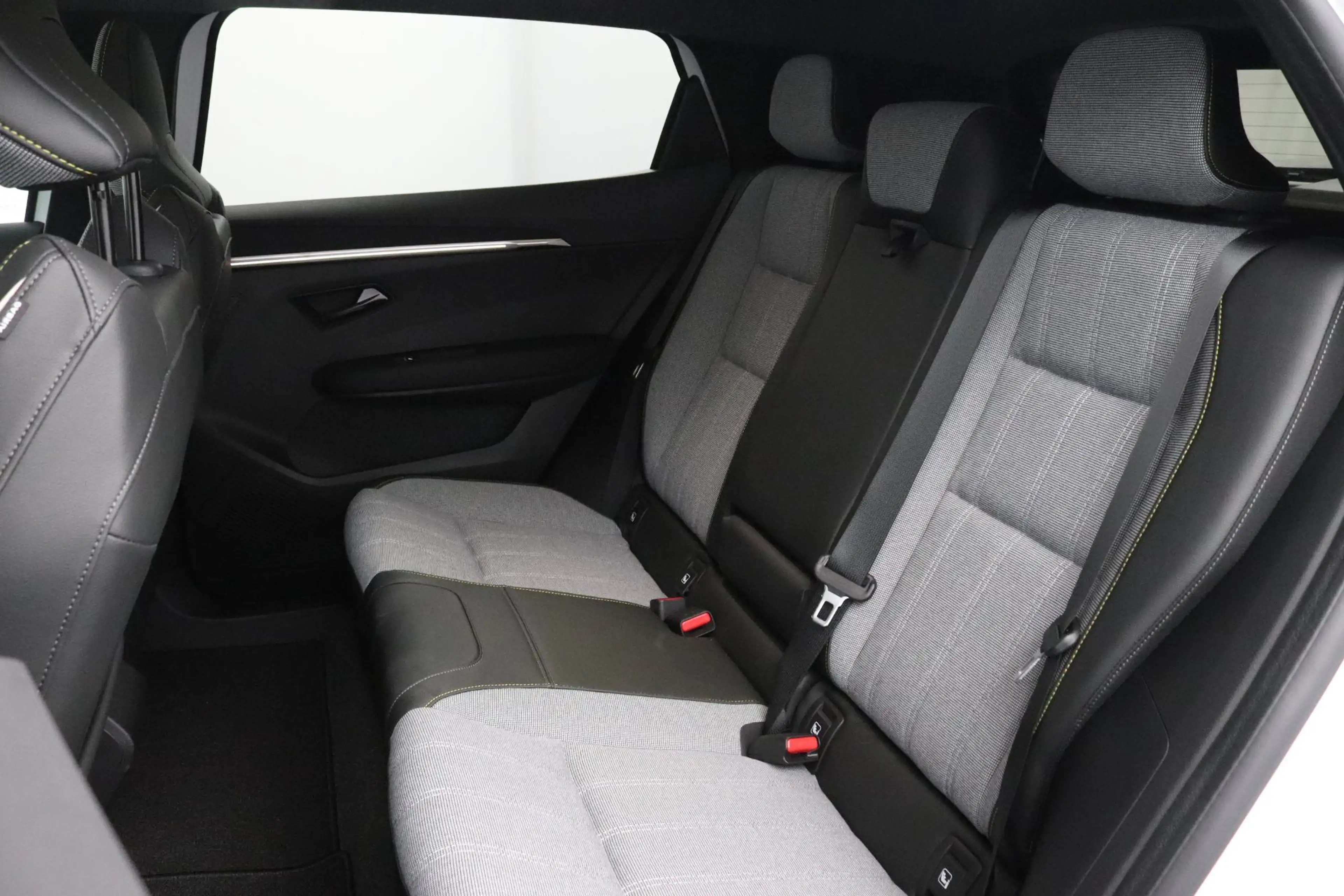 Renault Scenic E-Tech EV87 long range techno Pack Light & Sound | — photo 8