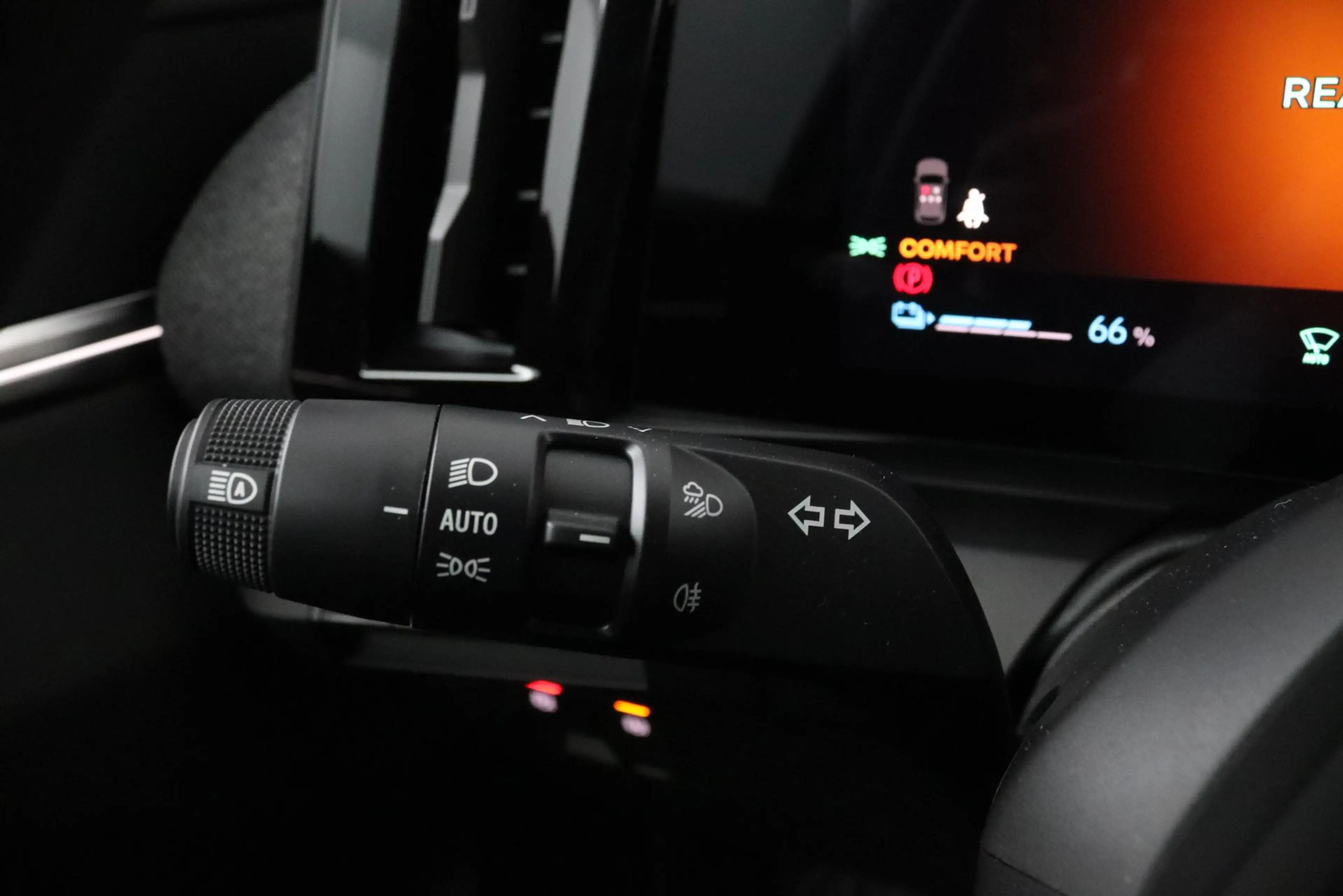 Renault Scenic E-Tech EV87 long range techno Pack Light & Sound | — photo 32