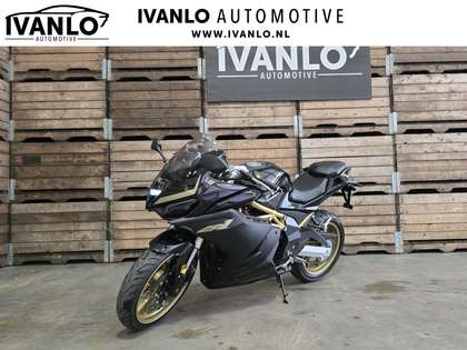 Overig Trmotor TR125-2 GP Zwart Goud Digitaal dashbord LE