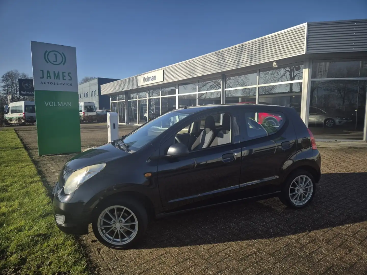 Suzuki Alto 1.0 Comfort EASSS Negro - 1