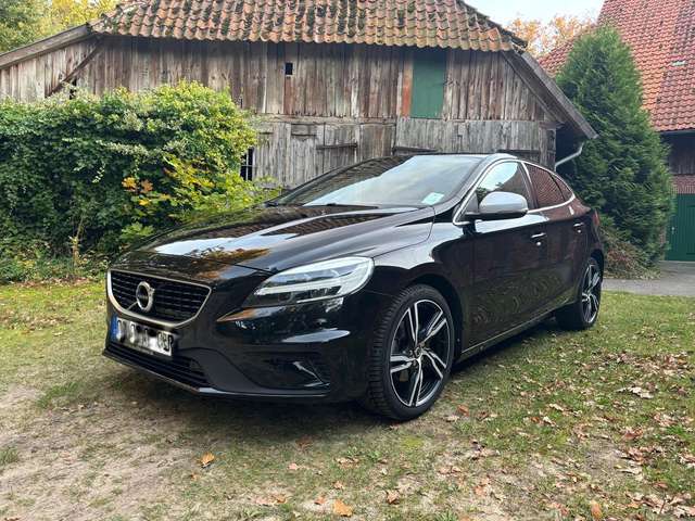 Imagine Volvo V40 V40 T2 RDesign