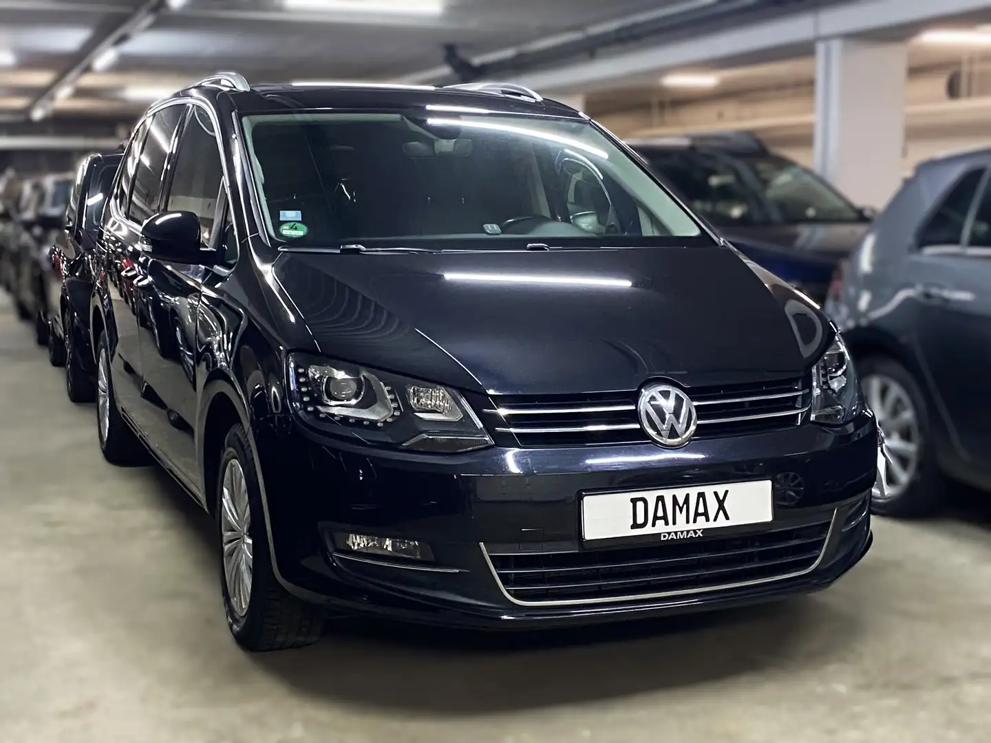 Volkswagen Sharan Highline 4Motion*LEDER*PANO*LED*AHK*DYNAUDIO Noir - 1