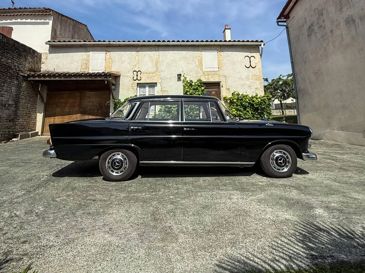 Mercedes-Benz 230 Mercedes 230 Heckflosse 1967, foto 6