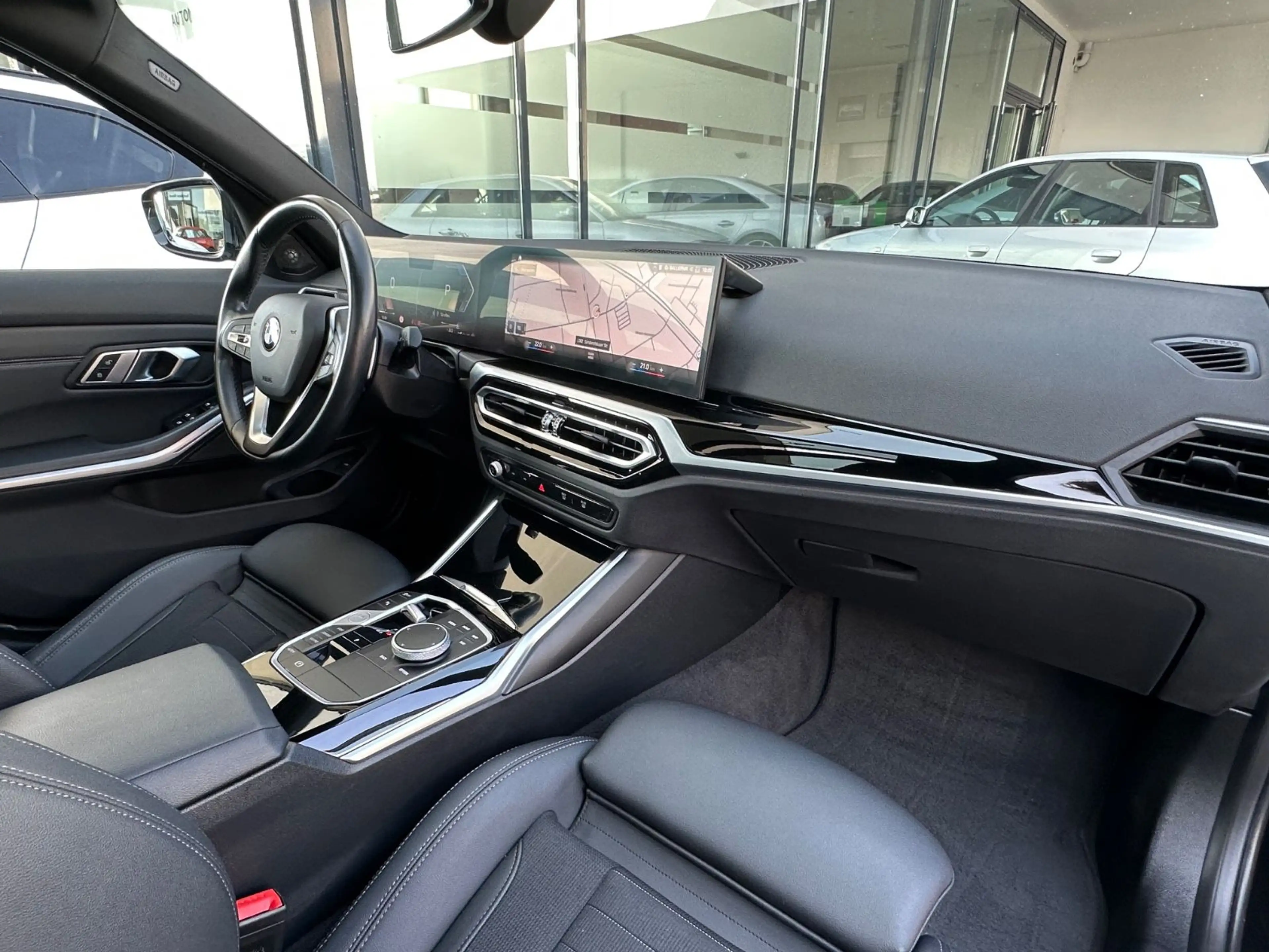 BMW 320 d Touring xDrive | Panorama | H&K | AHK — photo 14