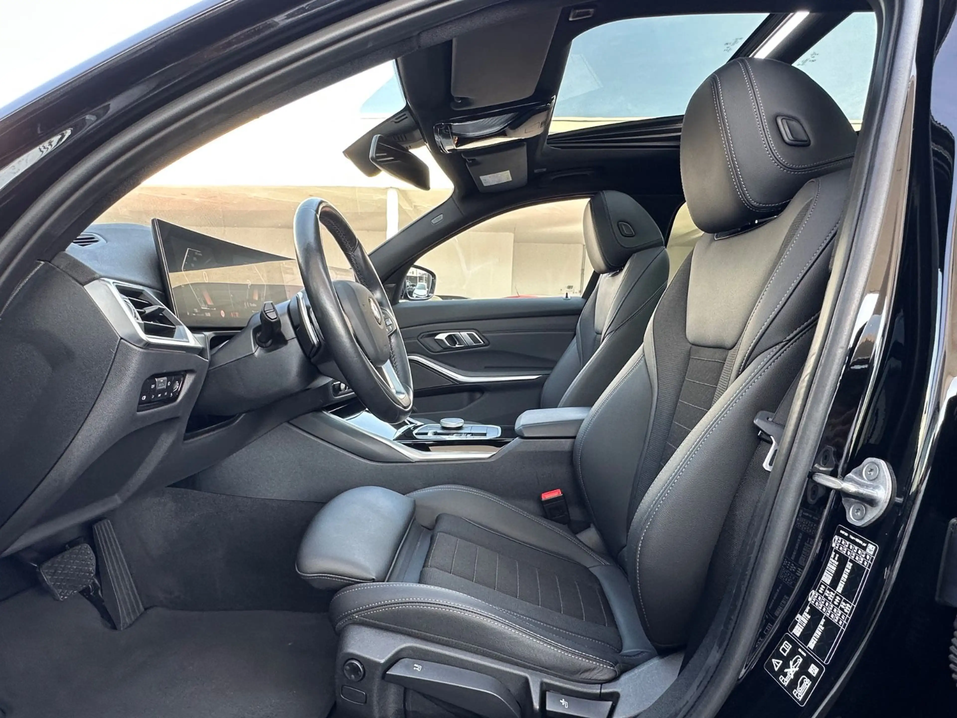 BMW 320 d Touring xDrive | Panorama | H&K | AHK — photo 11