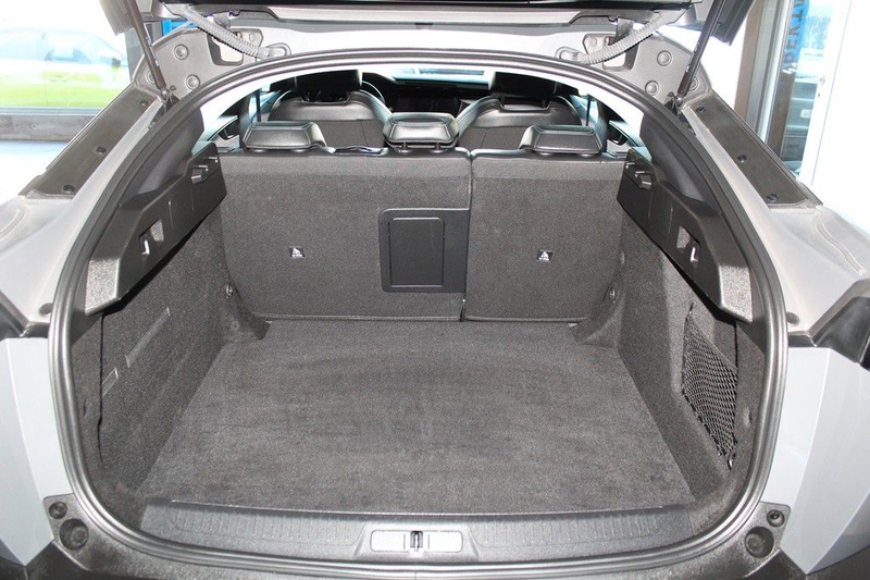 Peugeot 408 Hybrid 145 e-DSC6 Allure*FULL-LED*360°*ACC* — photo 12
