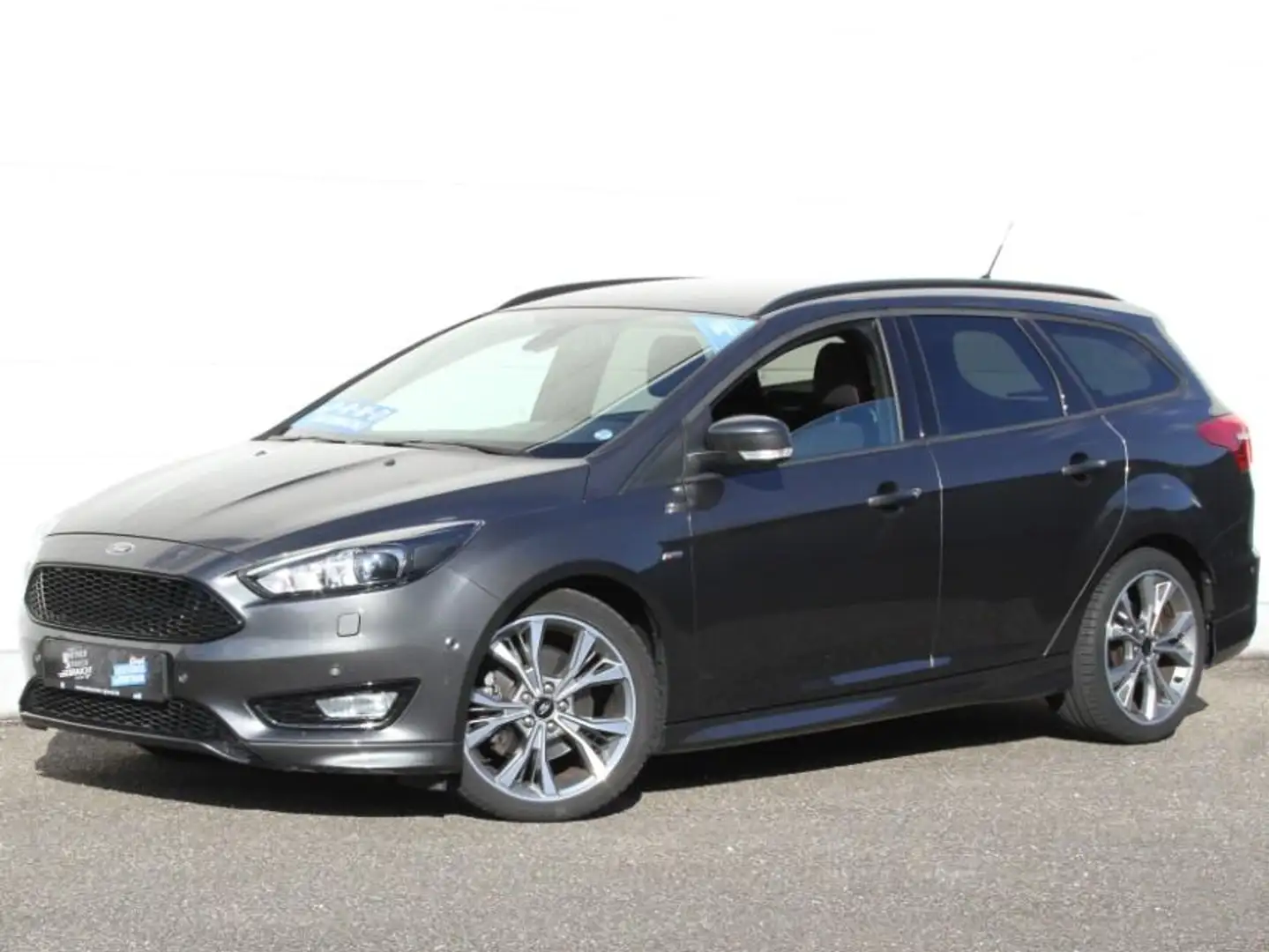 Ford Focus 1.5 EB ST-Line Autom. Xenon Winter Navi Grijs - 1