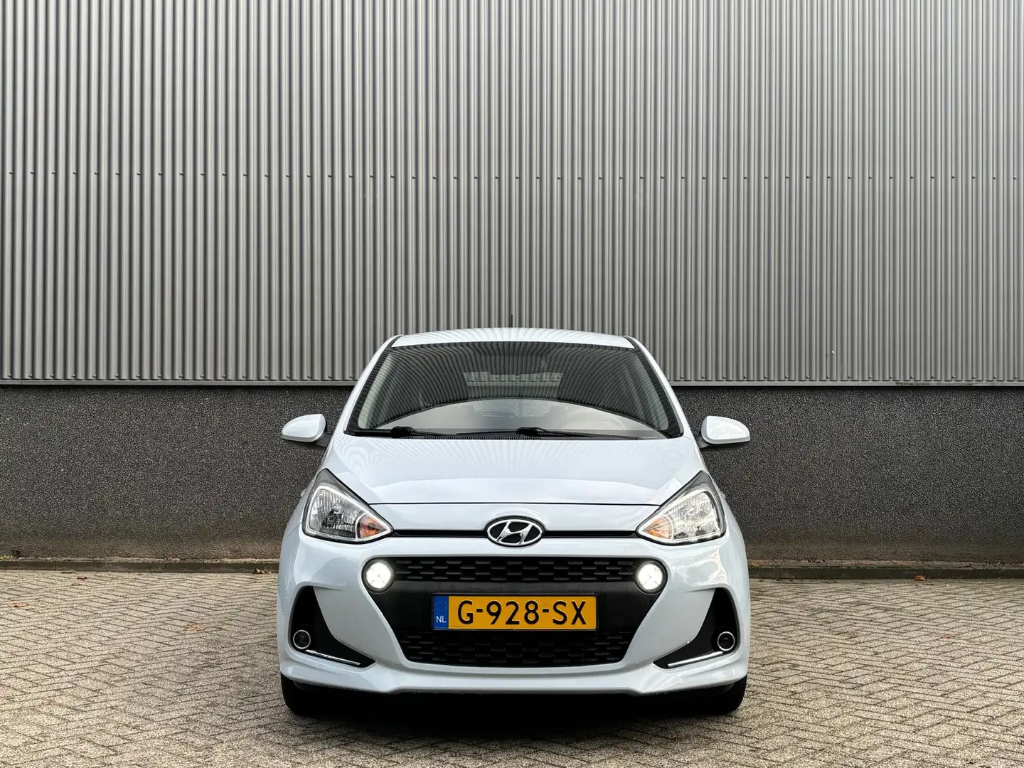 Hyundai i10 1.0i 66pk Comfort | Navigatie | Cruise Control | P Bleu - 2