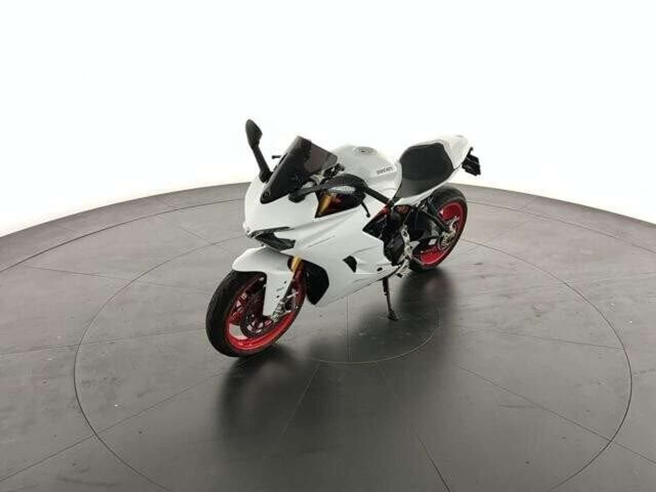 Ducati SuperSport .939