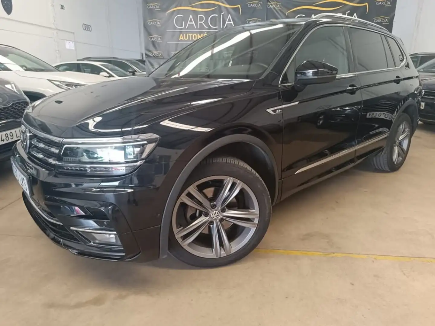 Volkswagen Tiguan Allspace 2.0TDI Sport 110kW Schwarz - 1