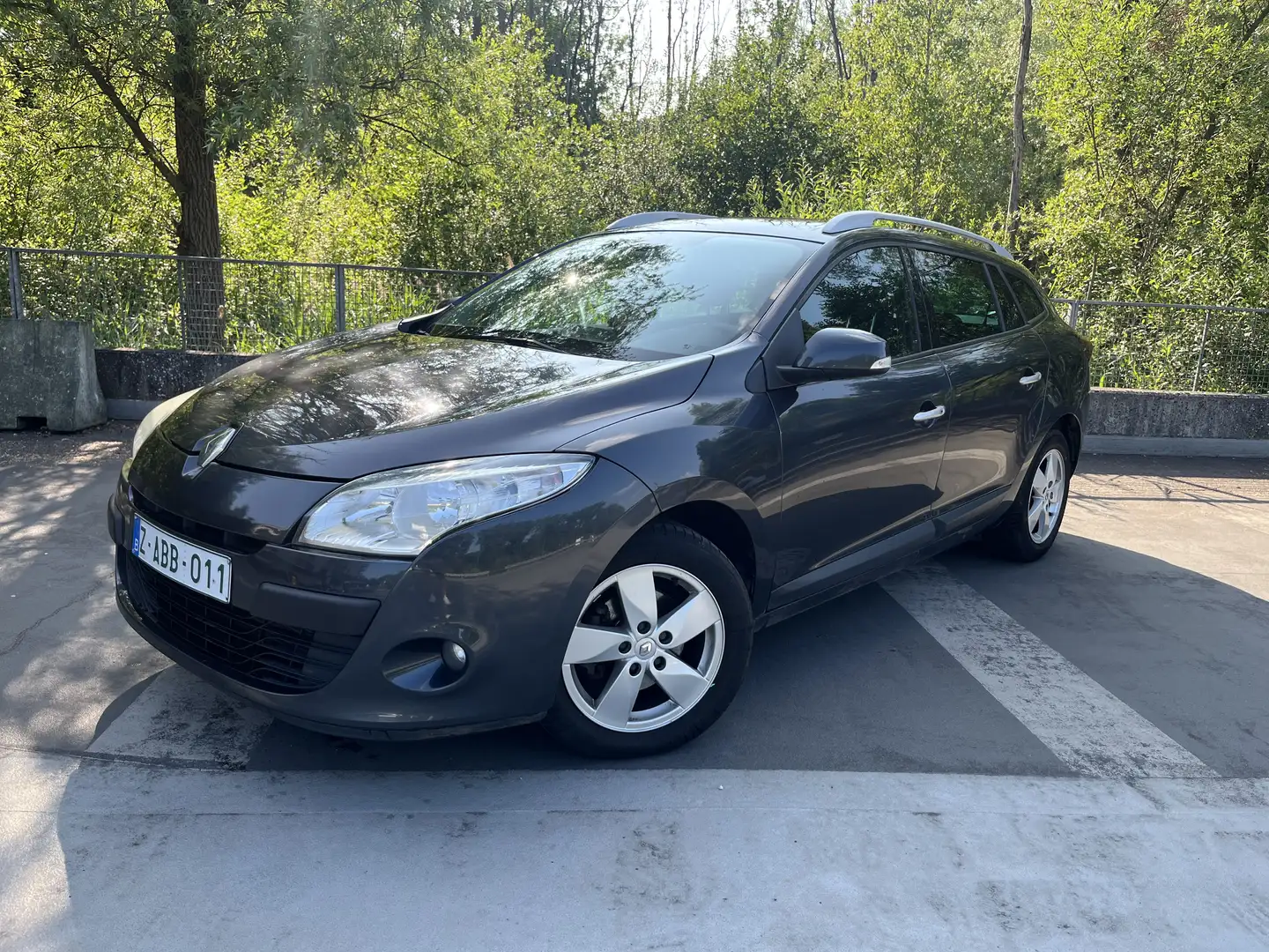 Renault Megane Mégane SW 1.5 dCi TomTom Edition FAP boite 6 3249 - 1