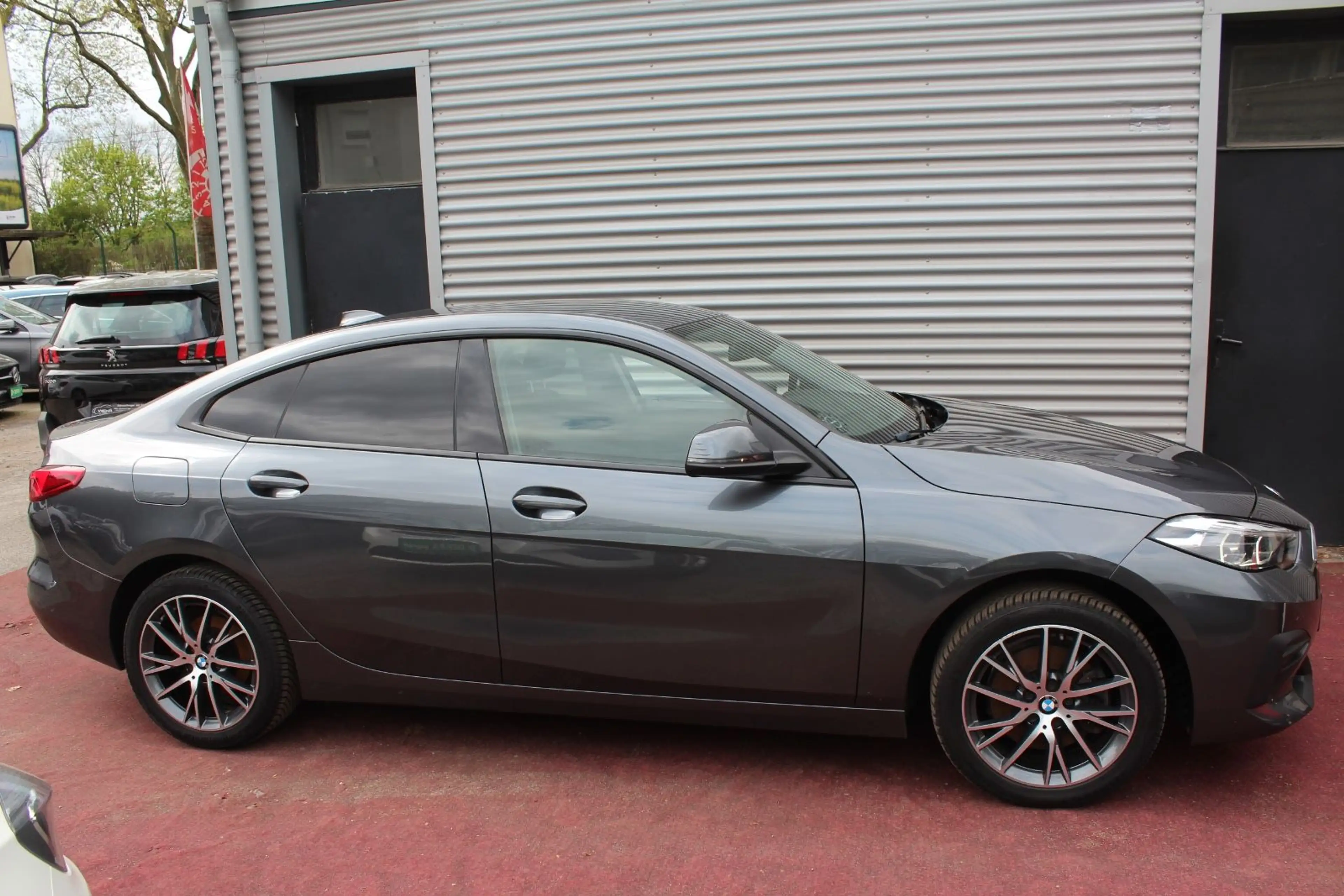 BMW 218 218 i GRAN COUPE KLIMA NAVI PDC AHK 6.GANG 2.Hd — photo 5