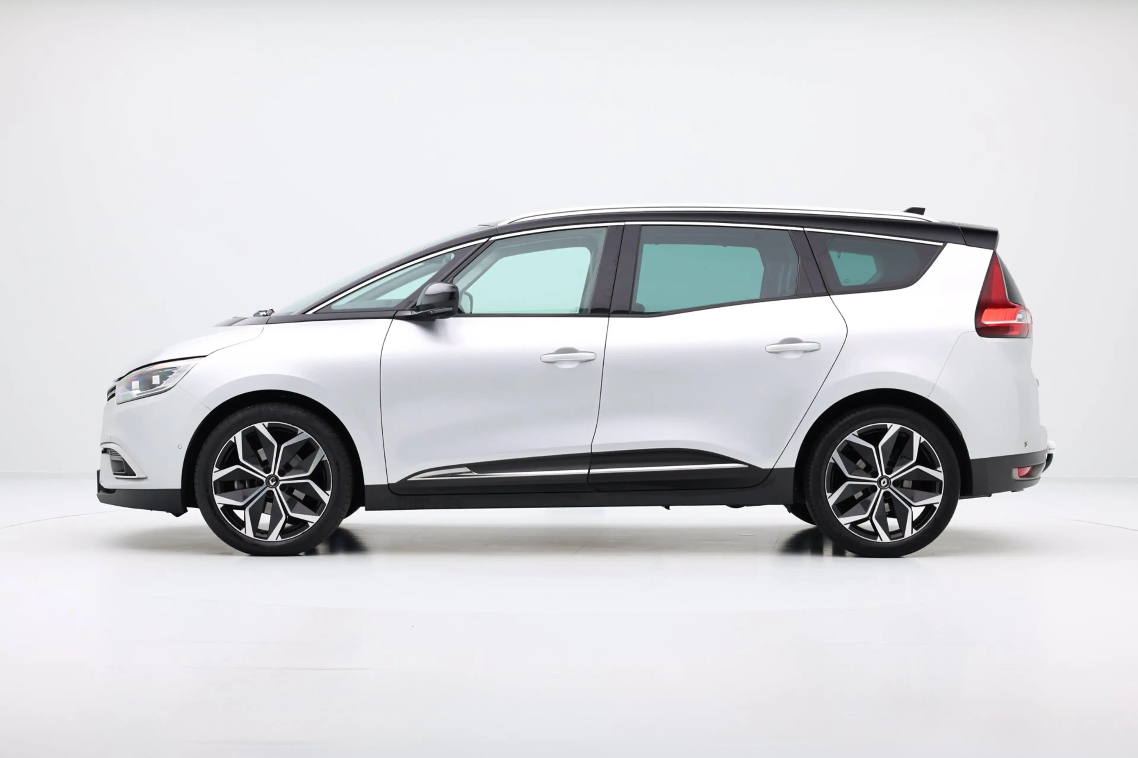 Renault Grand Scenic 1.3 TCe 140pk Intens 7-pers Navi|1e Eig|Half Leder — photo 32