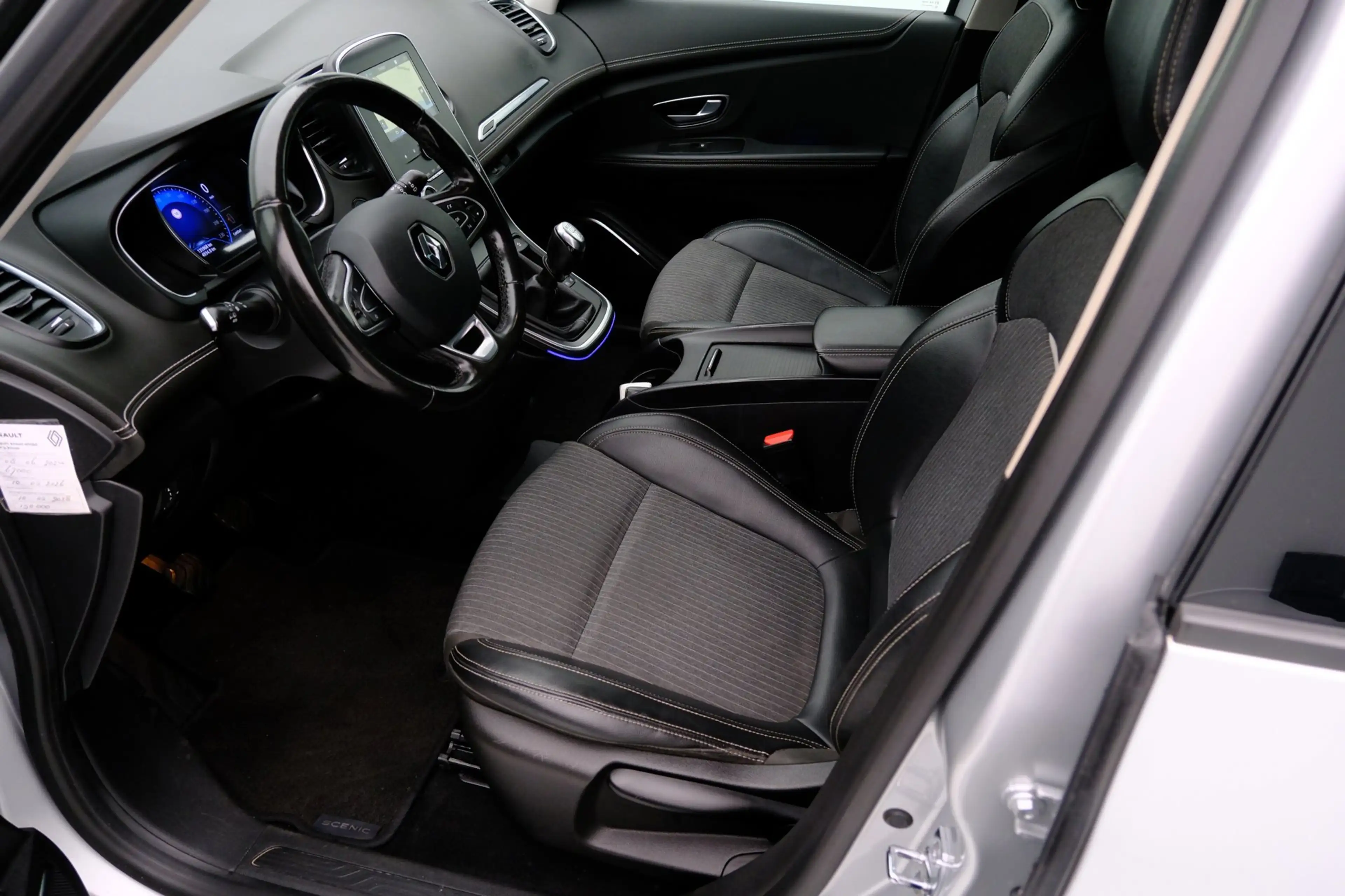 Renault Grand Scenic 1.3 TCe 140pk Intens 7-pers Navi|1e Eig|Half Leder — photo 2