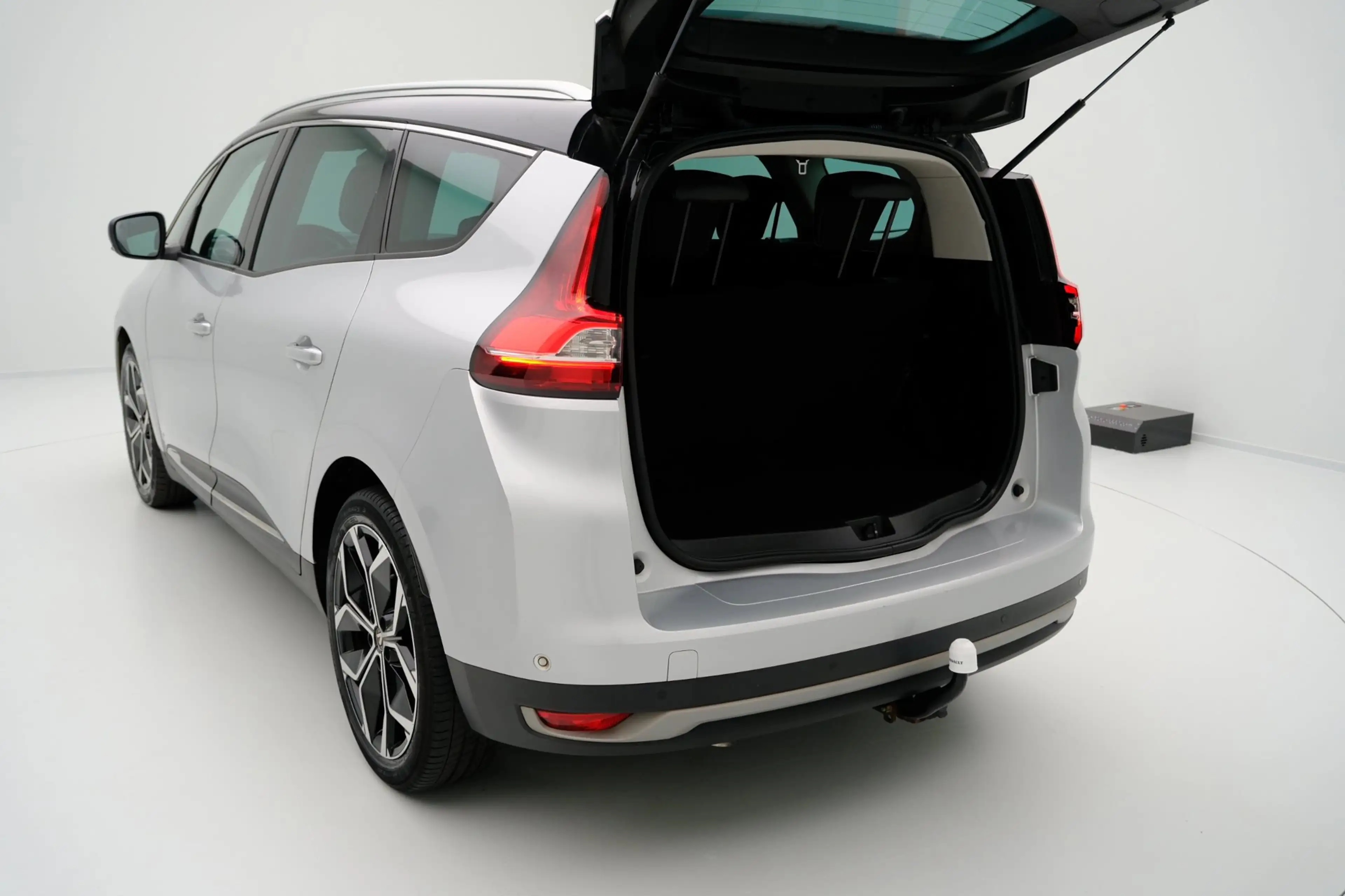 Renault Grand Scenic 1.3 TCe 140pk Intens 7-pers Navi|1e Eig|Half Leder — photo 7