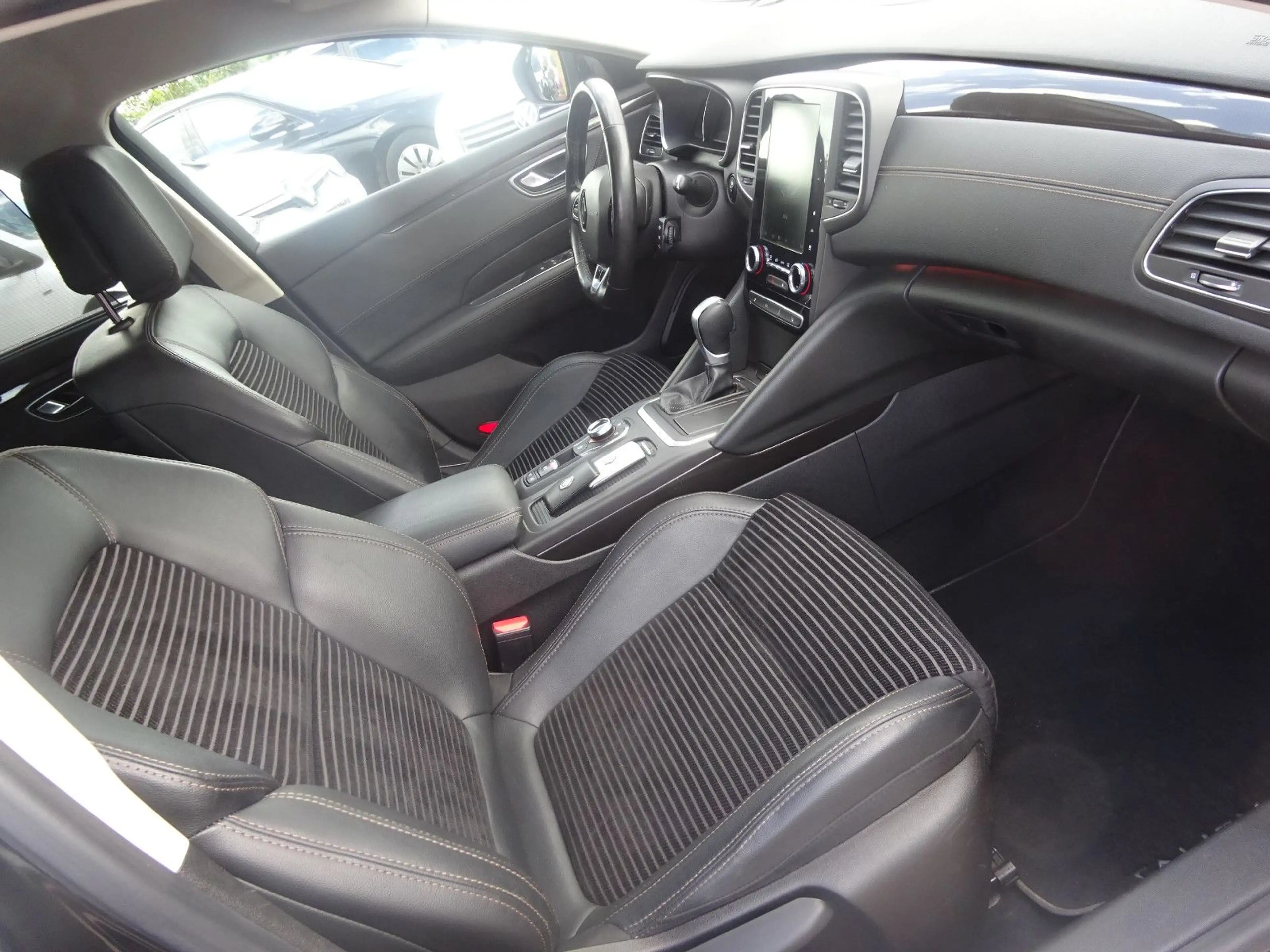 Renault Talisman BLUE dCi 160 EDC Initiale Paris Grdtour — photo 11
