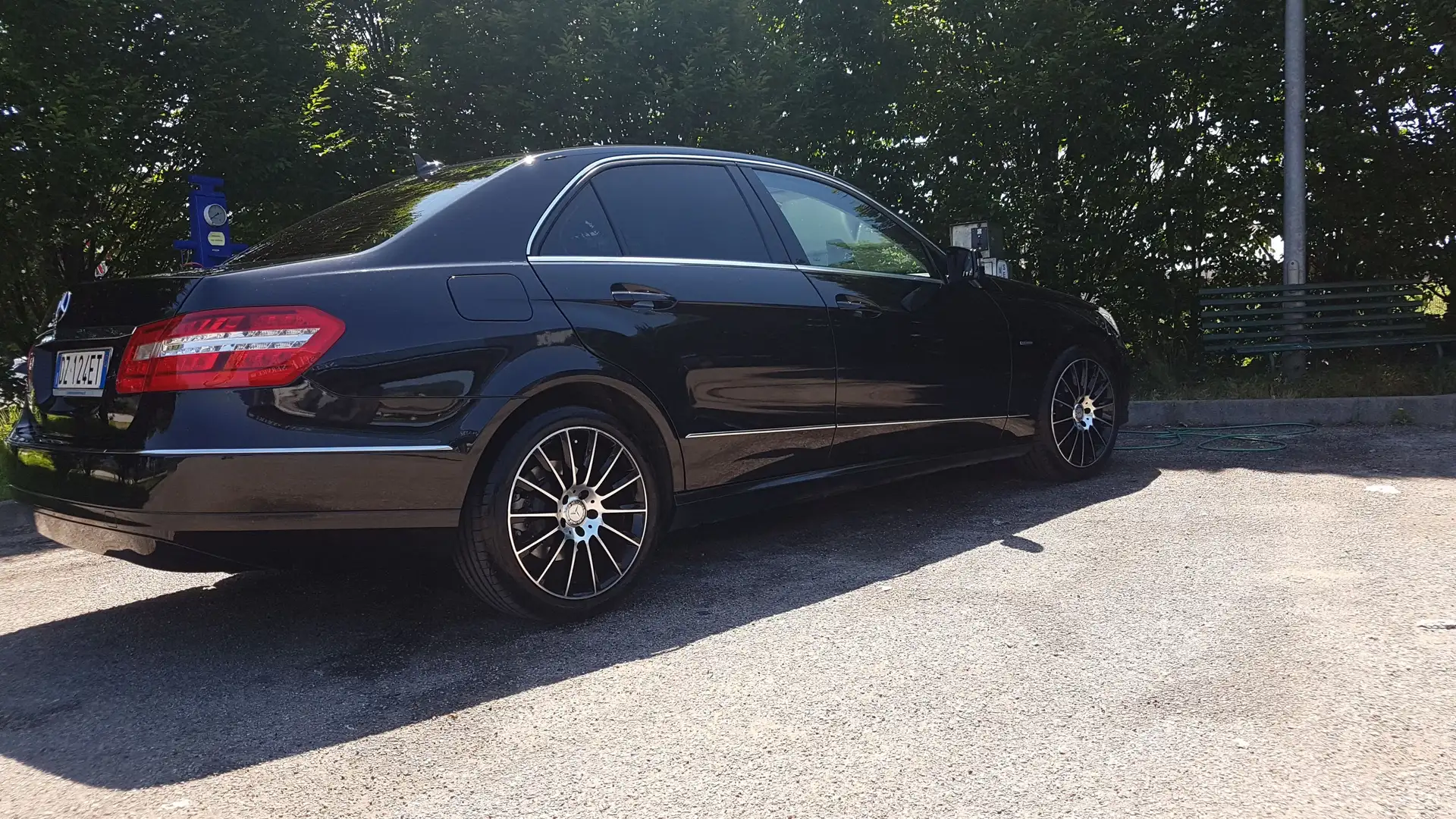 Mercedes-Benz E 220 Classe E - W212 Berlina cdi be Elegance Noir - 2