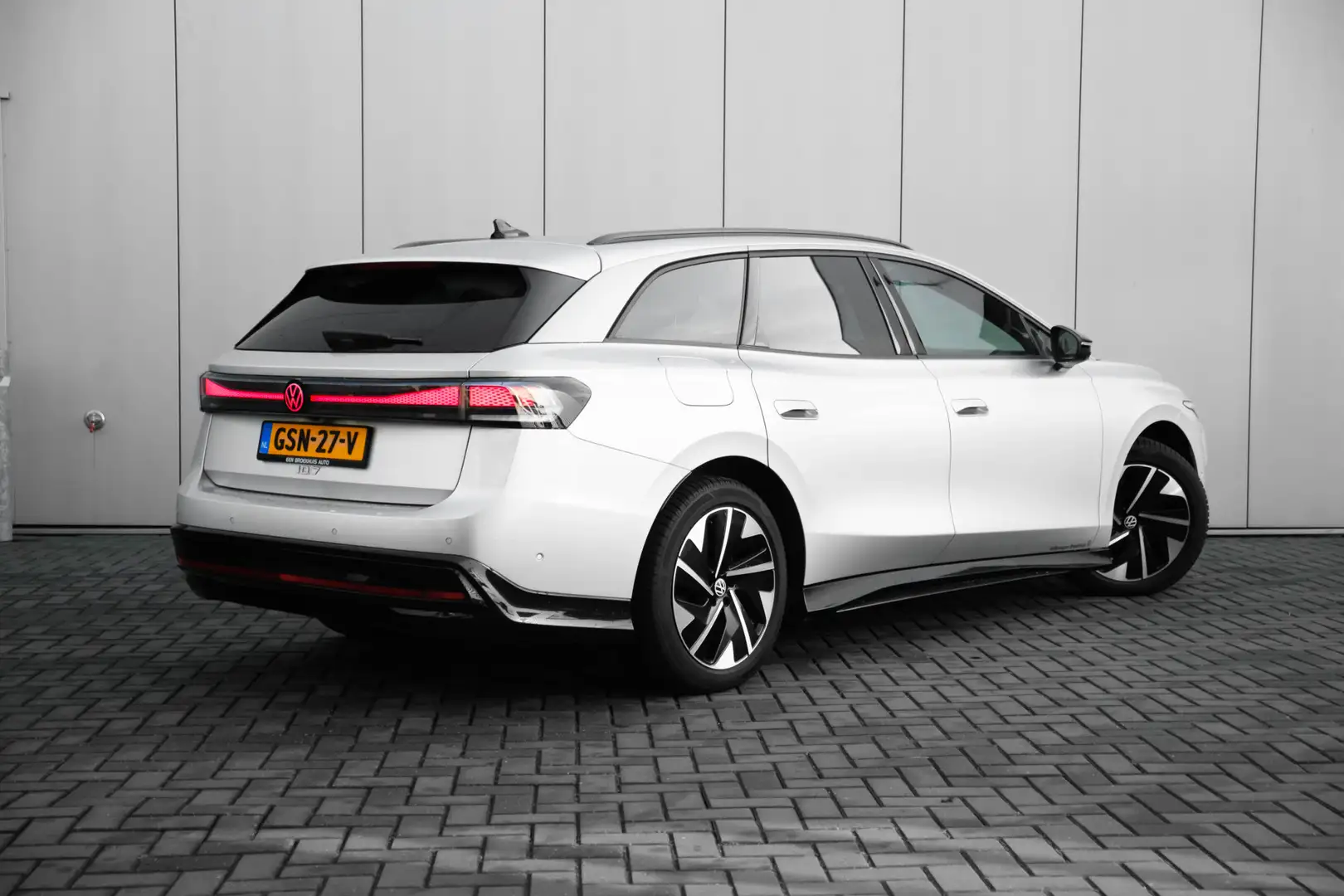 Volkswagen ID.7 Tourer Pro Business 77 kWh | Trekhaak | Warmte pom Argintiu - 2