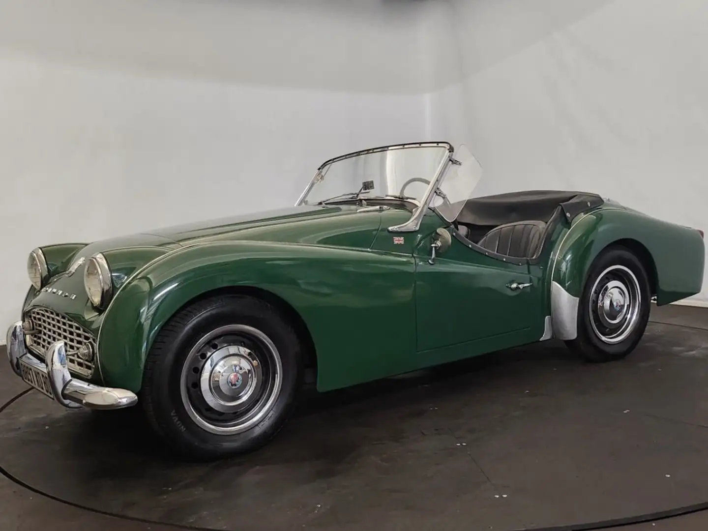 Triumph TR3 Grün - 2