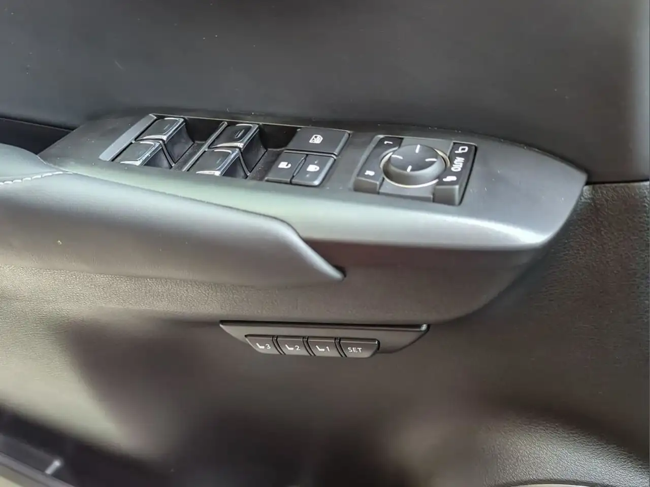 Lexus NX снимка Lexus NX