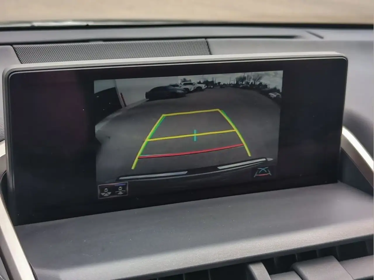 Lexus NX снимка Lexus NX