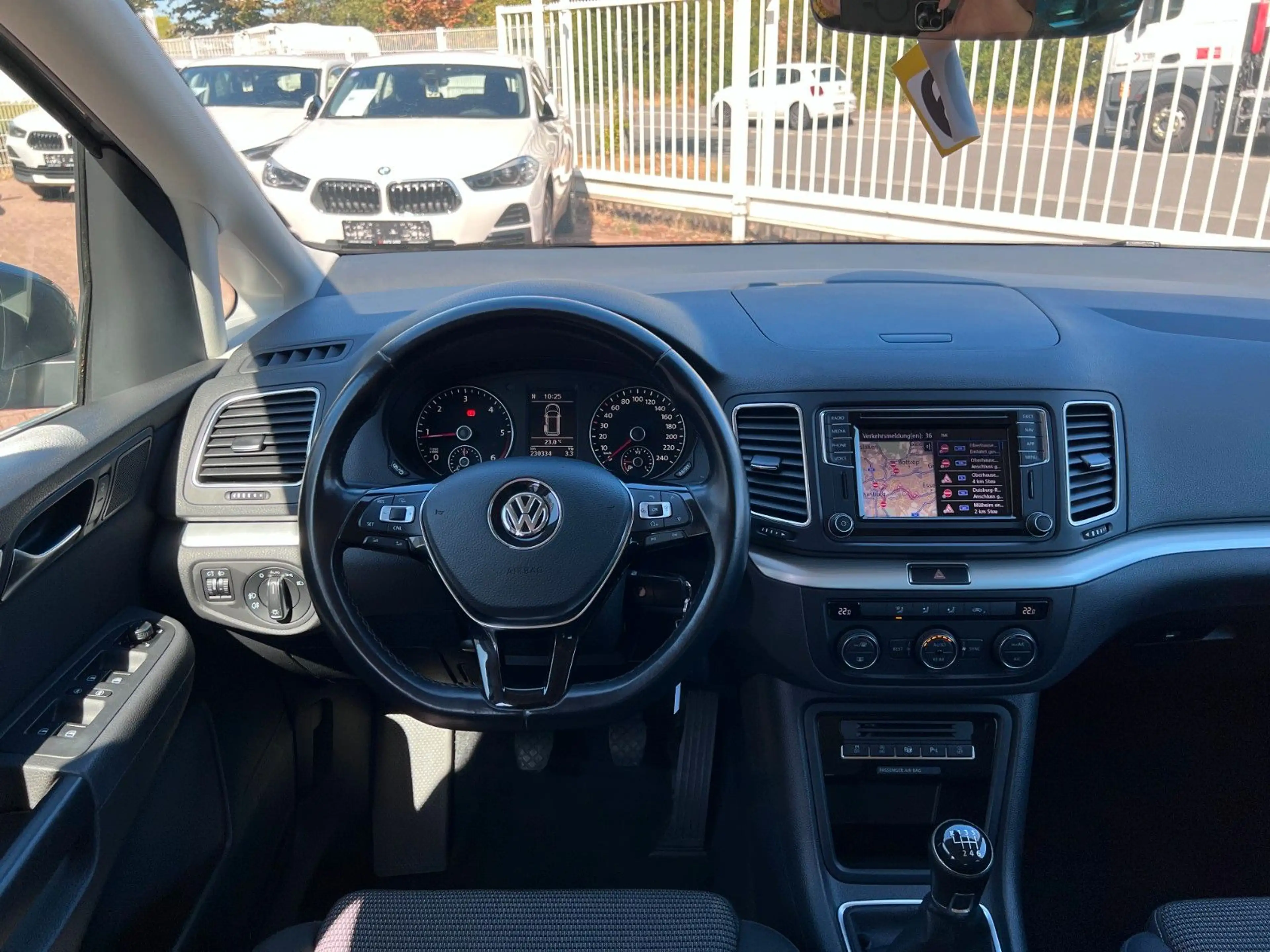 Volkswagen Sharan 2.0 TDi Comfortline Navi Cam 1.Hand — photo 12