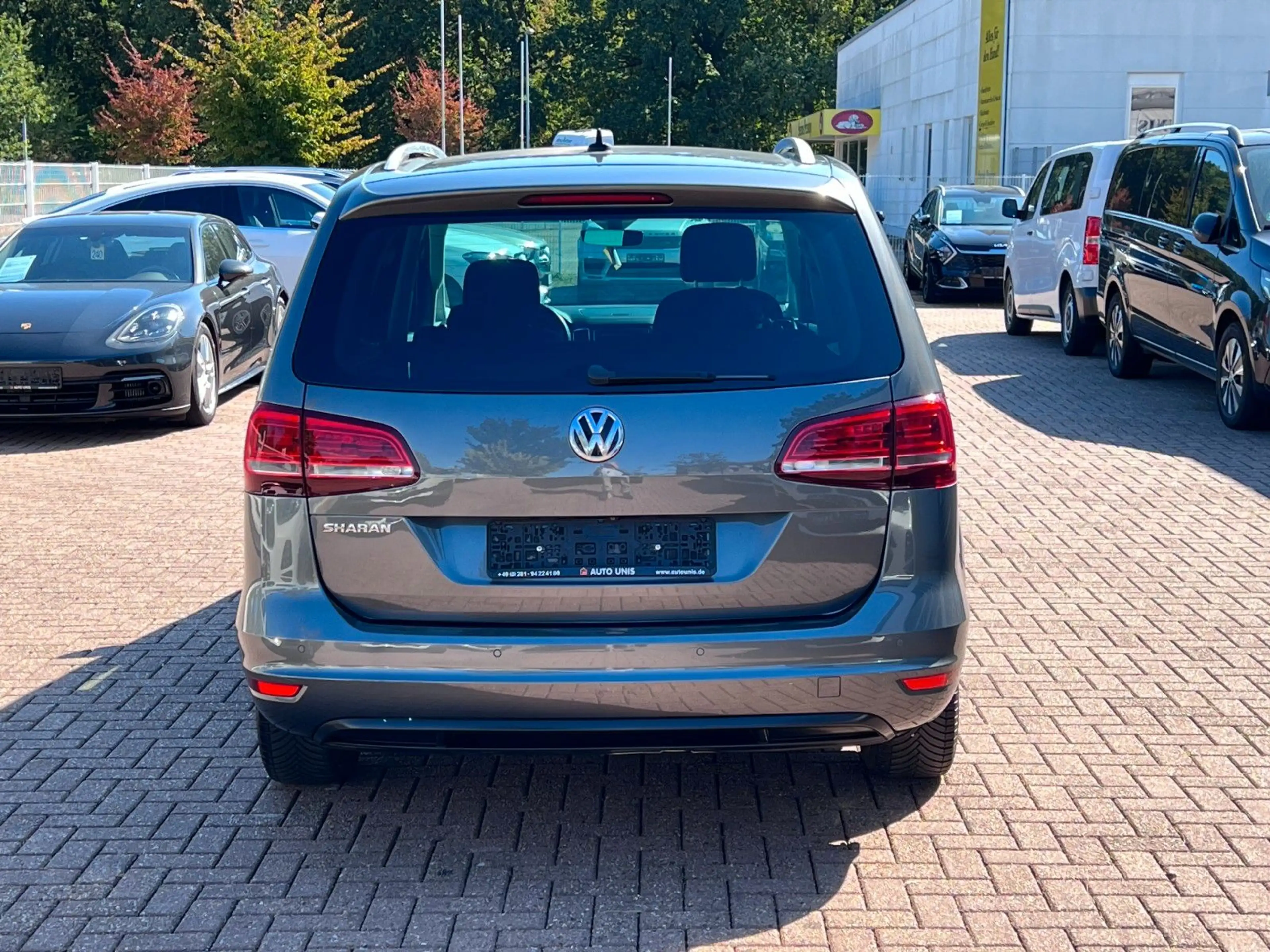 Volkswagen Sharan 2.0 TDi Comfortline Navi Cam 1.Hand — photo 5