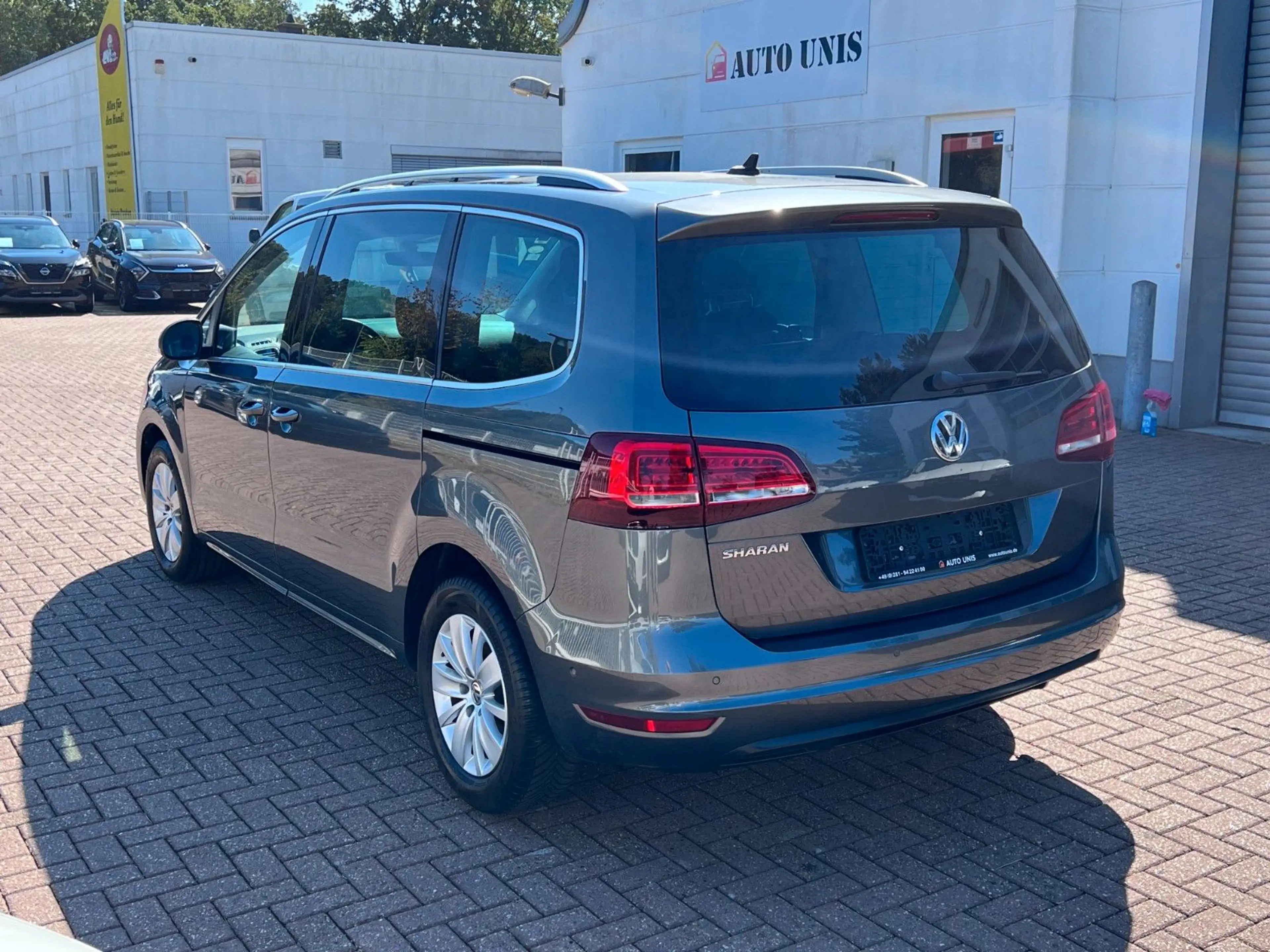Volkswagen Sharan 2.0 TDi Comfortline Navi Cam 1.Hand — photo 4